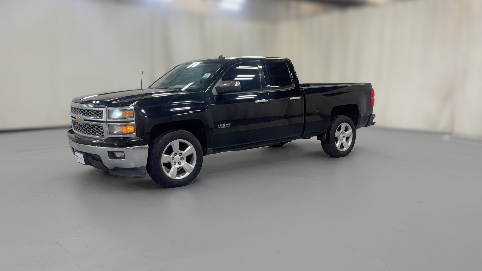 2014 Chevrolet Silverado 1500 Double Cab vehicle photo