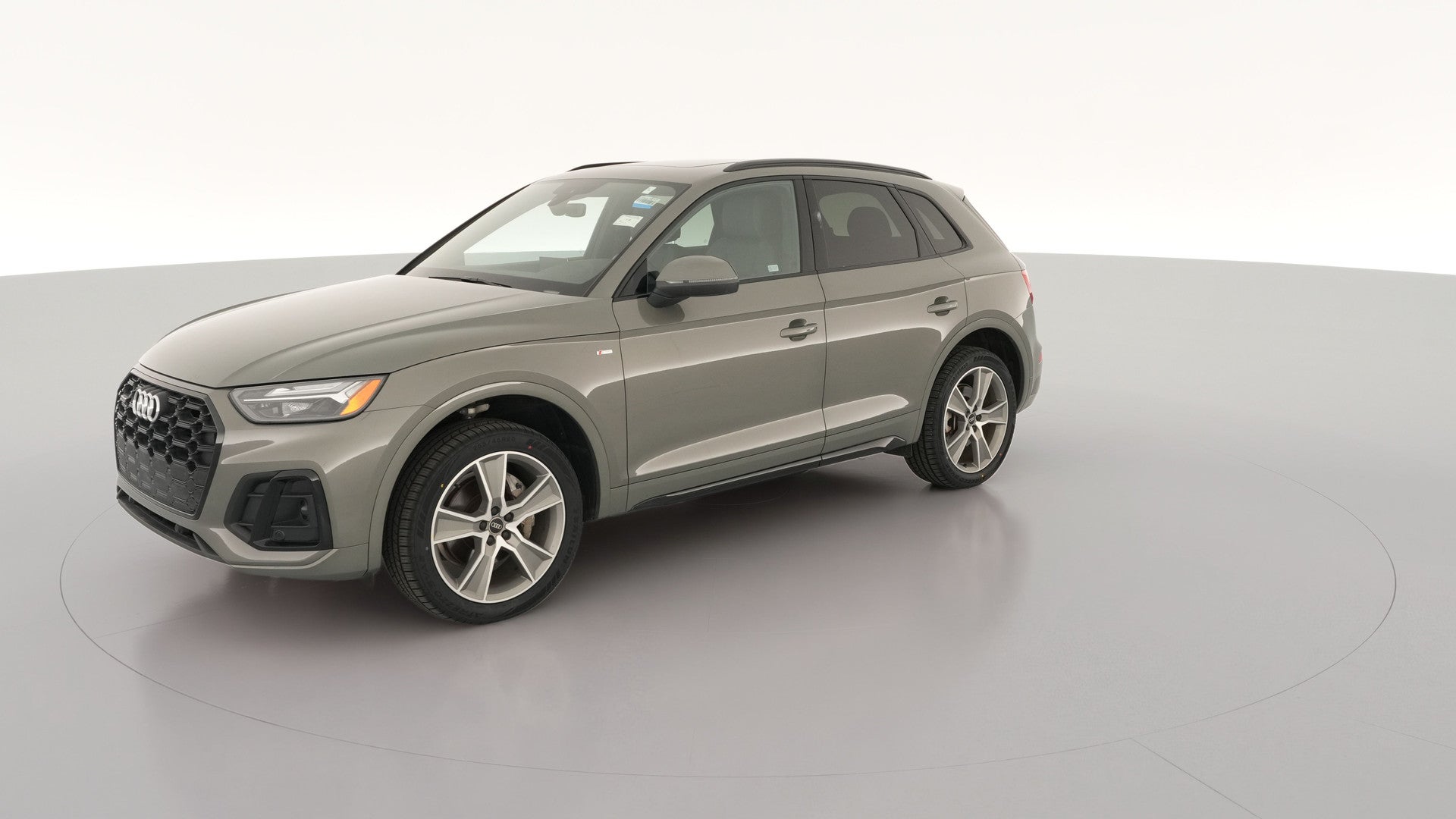 2025 Audi Q5 vehicle photo