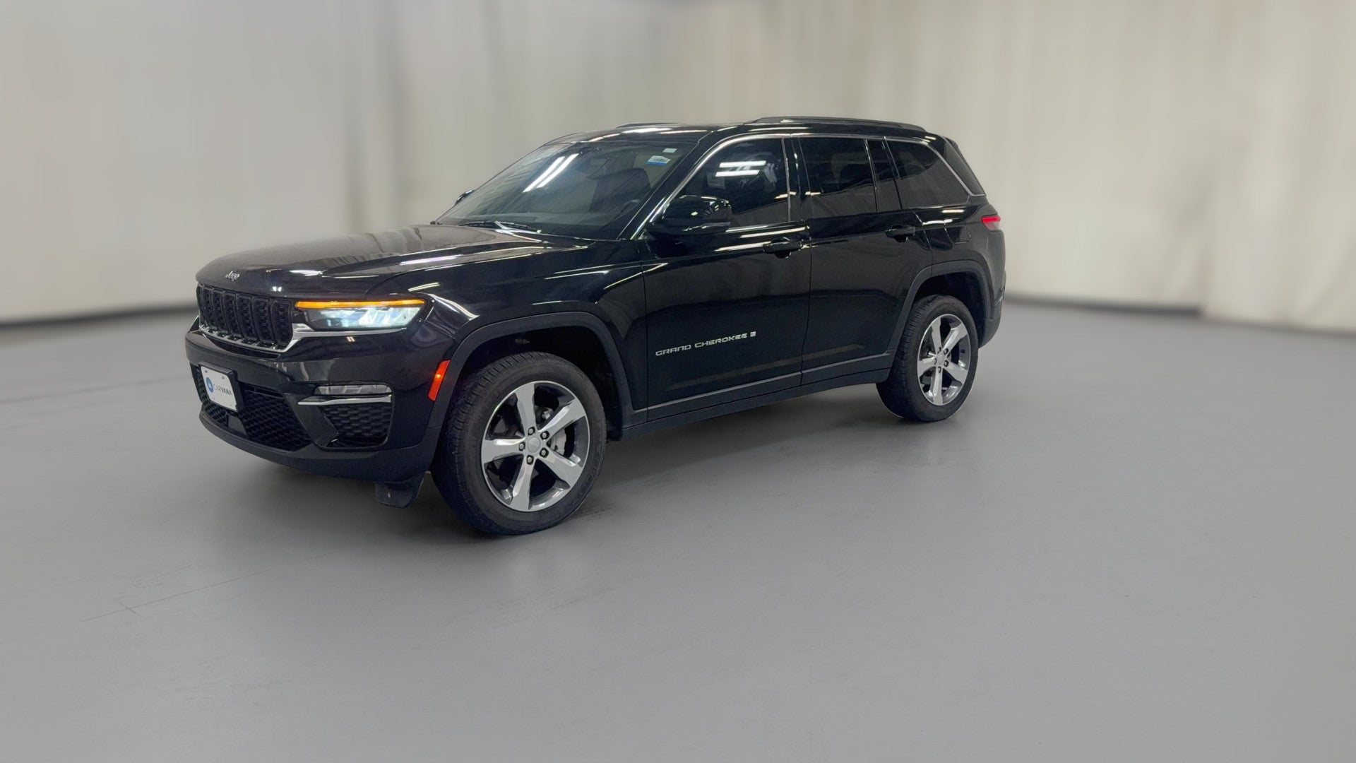 2022 Jeep Grand Cherokee vehicle photo