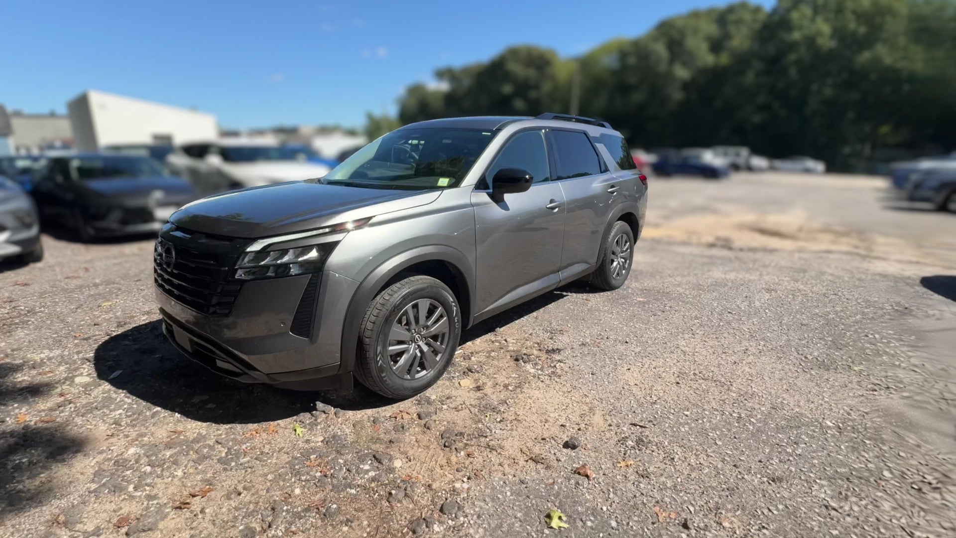2026 Nissan Pathfinder vehicle photo