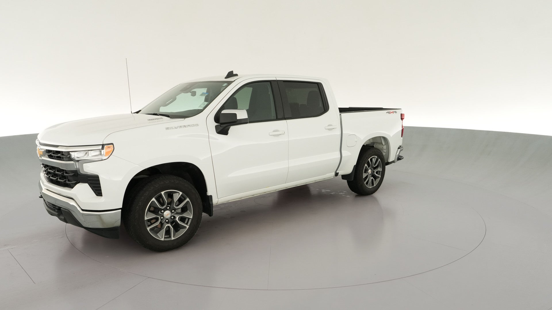 2024 Chevrolet Silverado 1500 Crew Cab vehicle photo