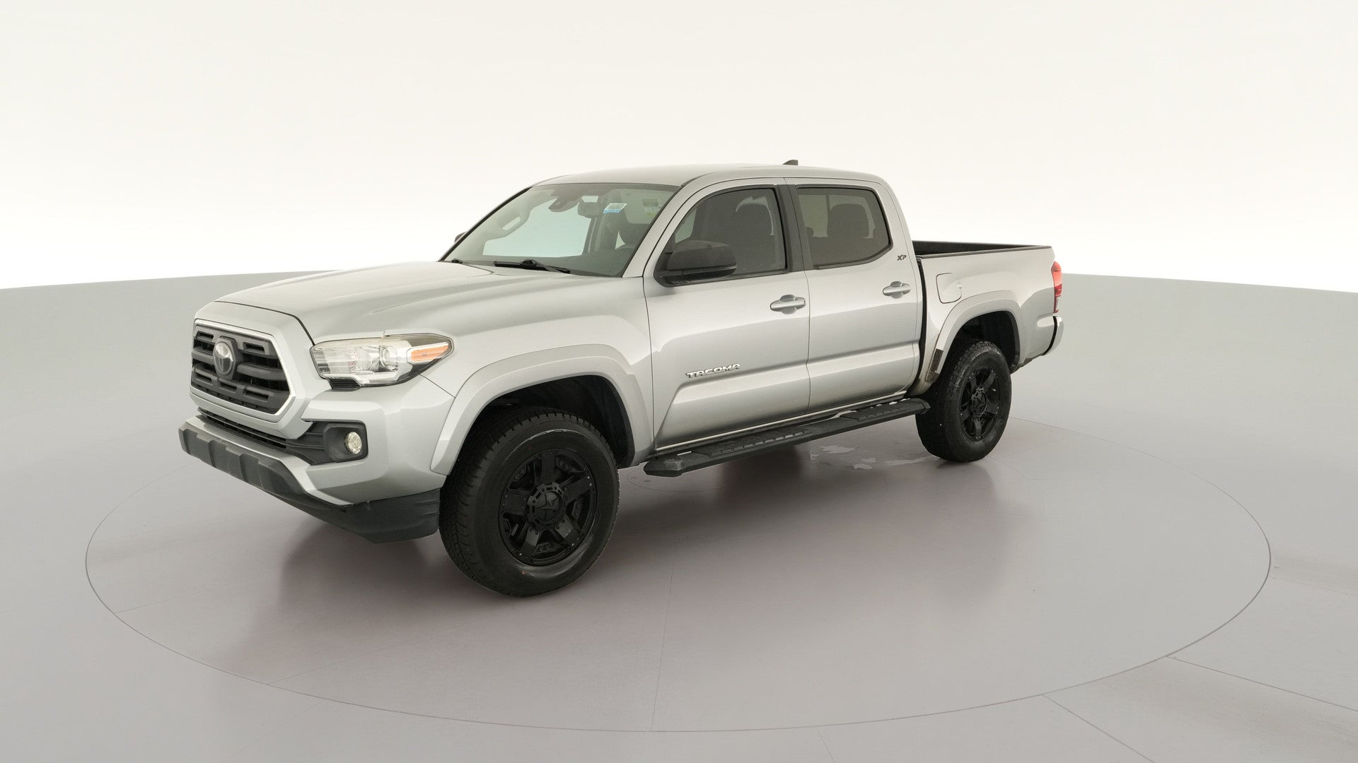2018 Toyota Tacoma Double Cab vehicle photo