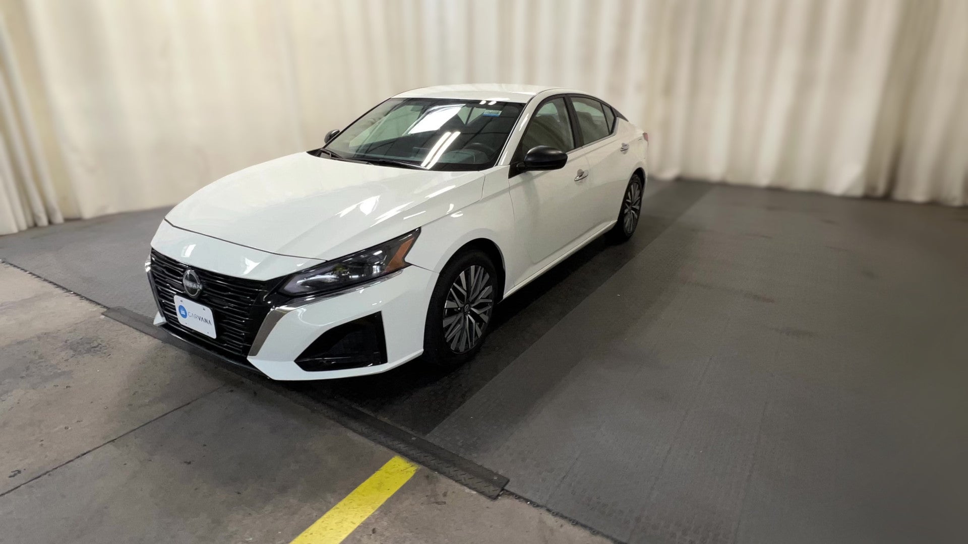 2025 Nissan Altima vehicle photo