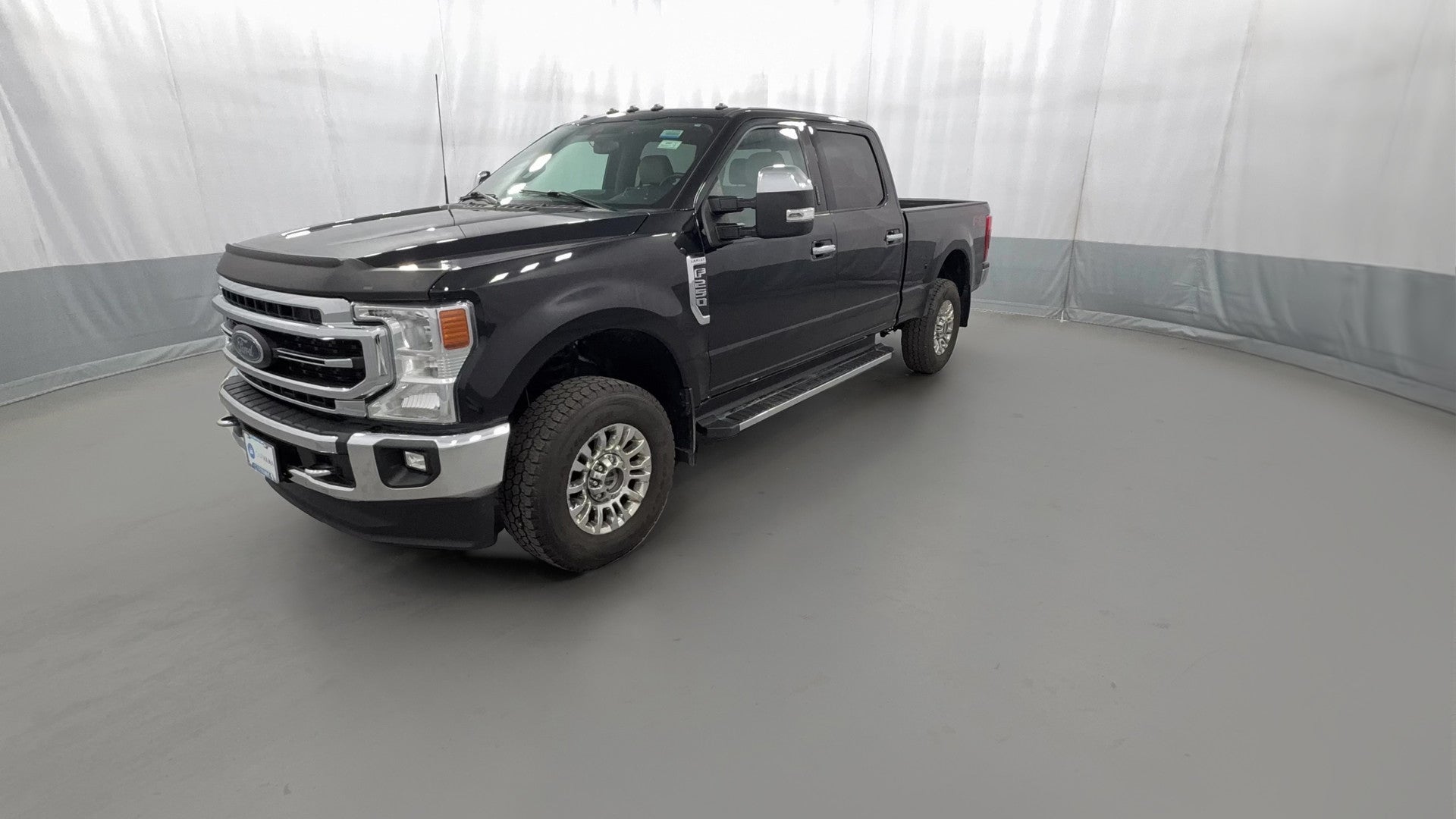 2022 Ford F250 Super Duty Crew Cab vehicle photo