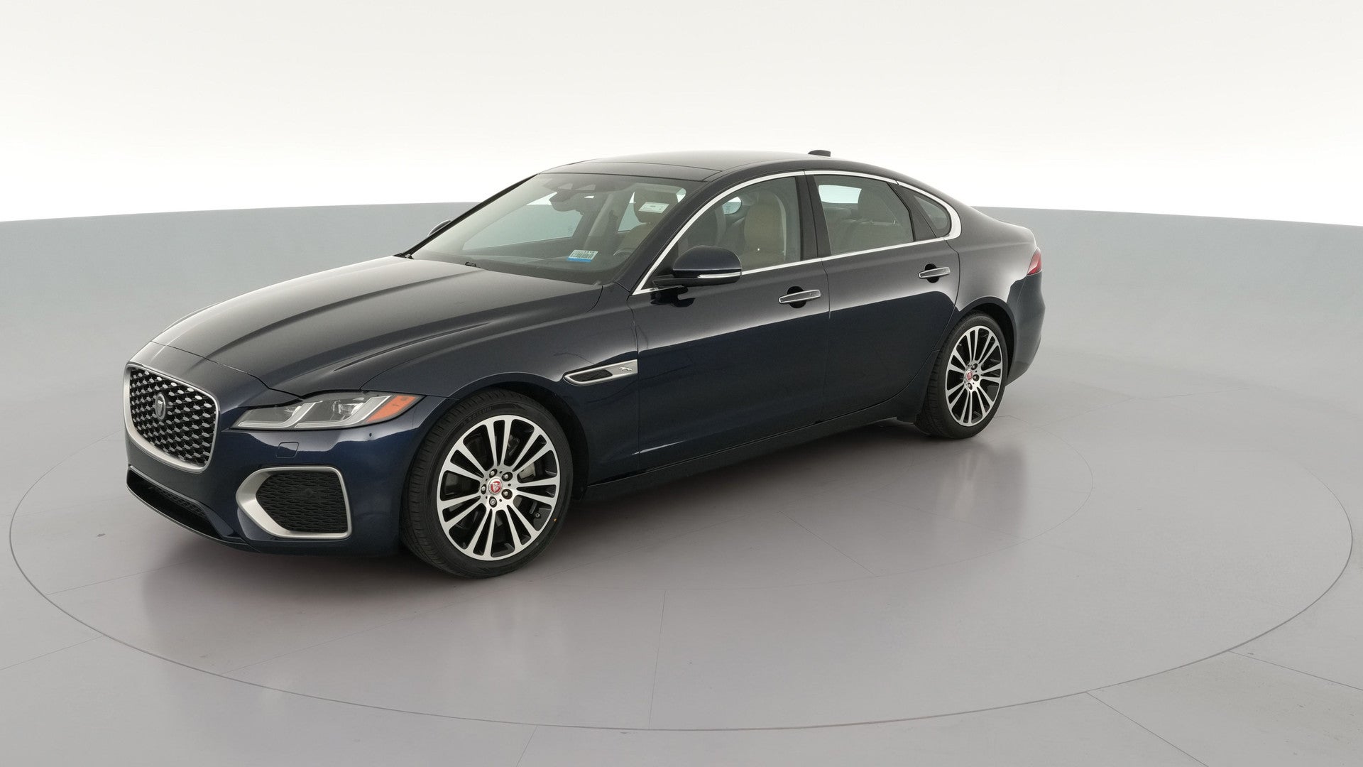 2022 Jaguar XF vehicle photo