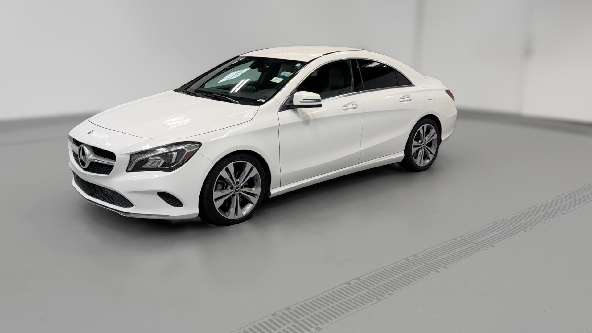 2019 Mercedes-Benz CLA vehicle photo