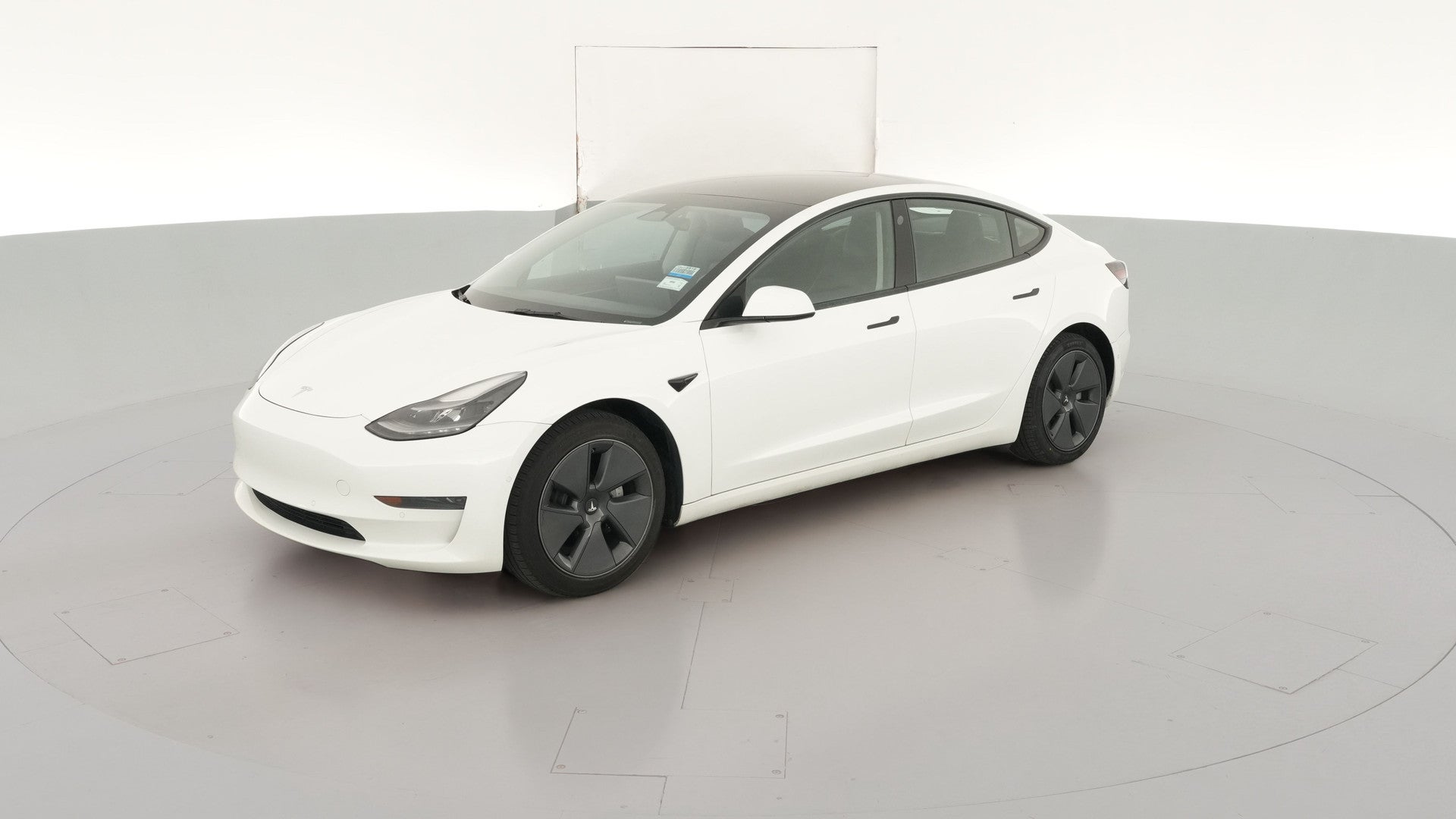 2022 Tesla Model 3 vehicle photo
