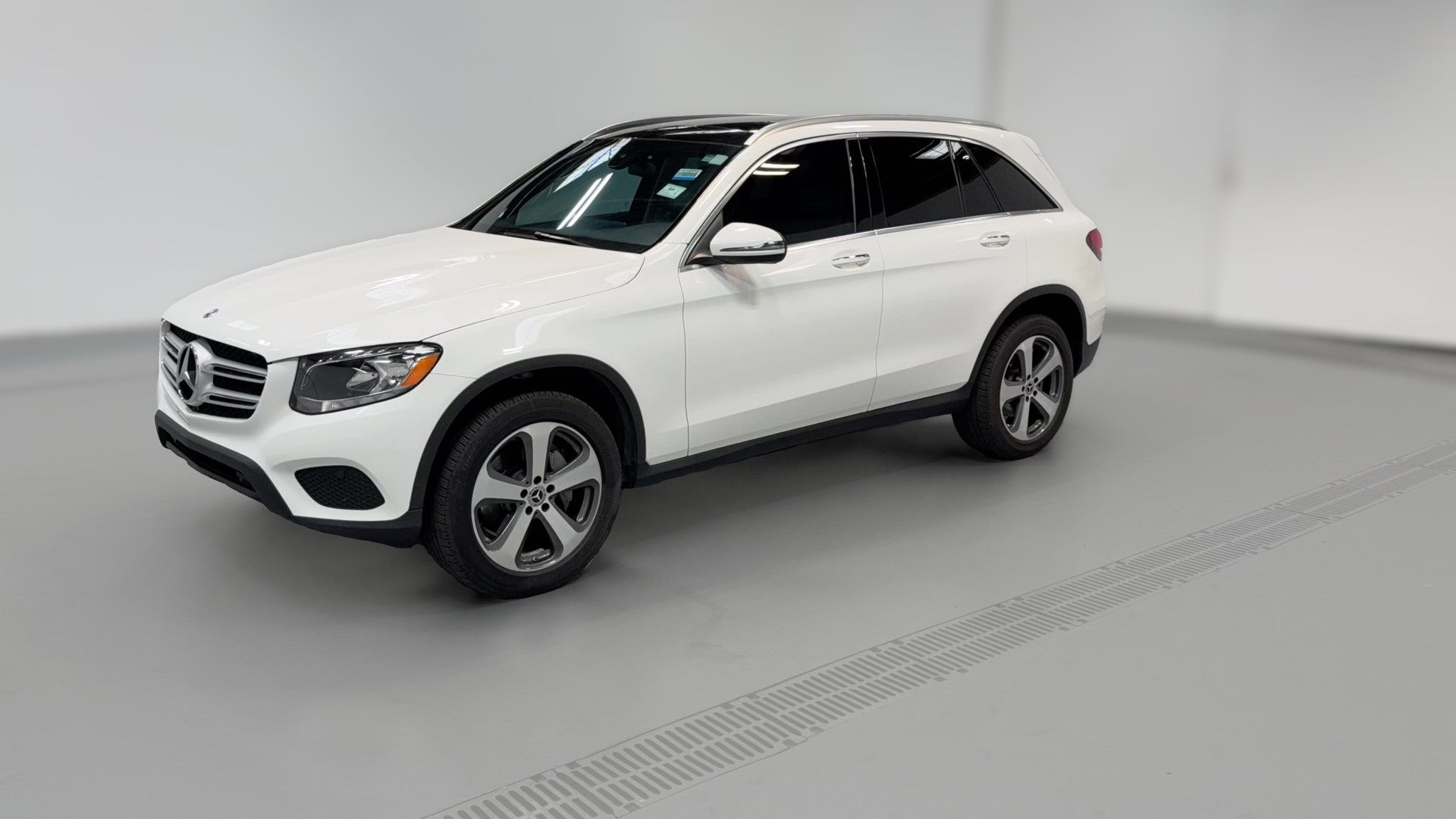 2018 Mercedes-Benz GLC vehicle photo