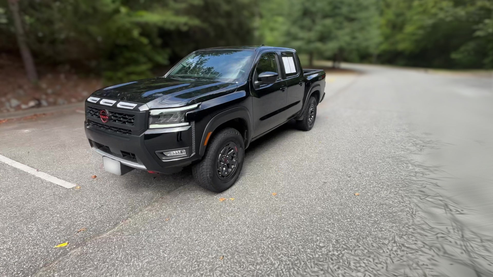 2026 Nissan Frontier Crew Cab vehicle photo
