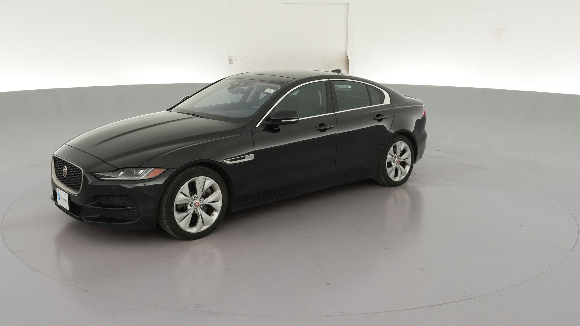 2020 Jaguar XE vehicle photo
