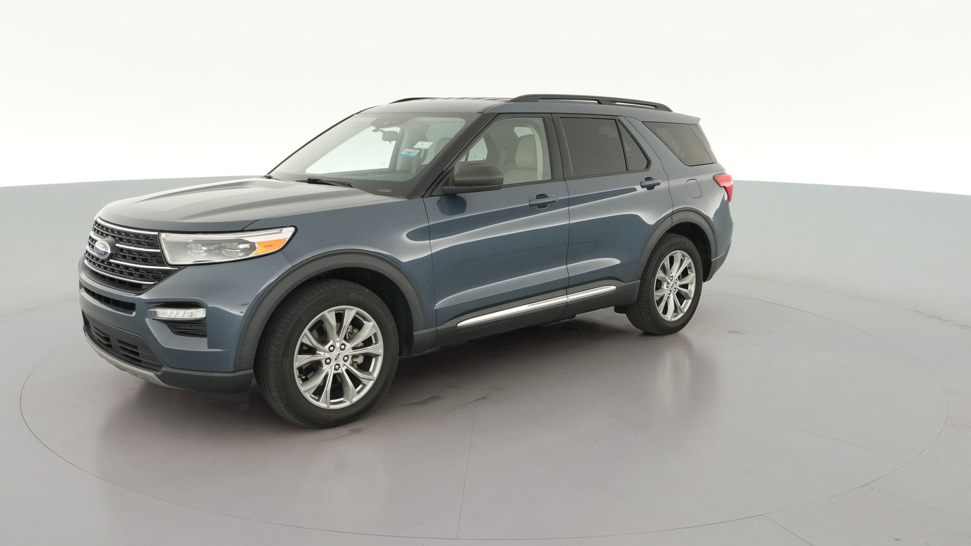 2021 Ford Explorer vehicle photo