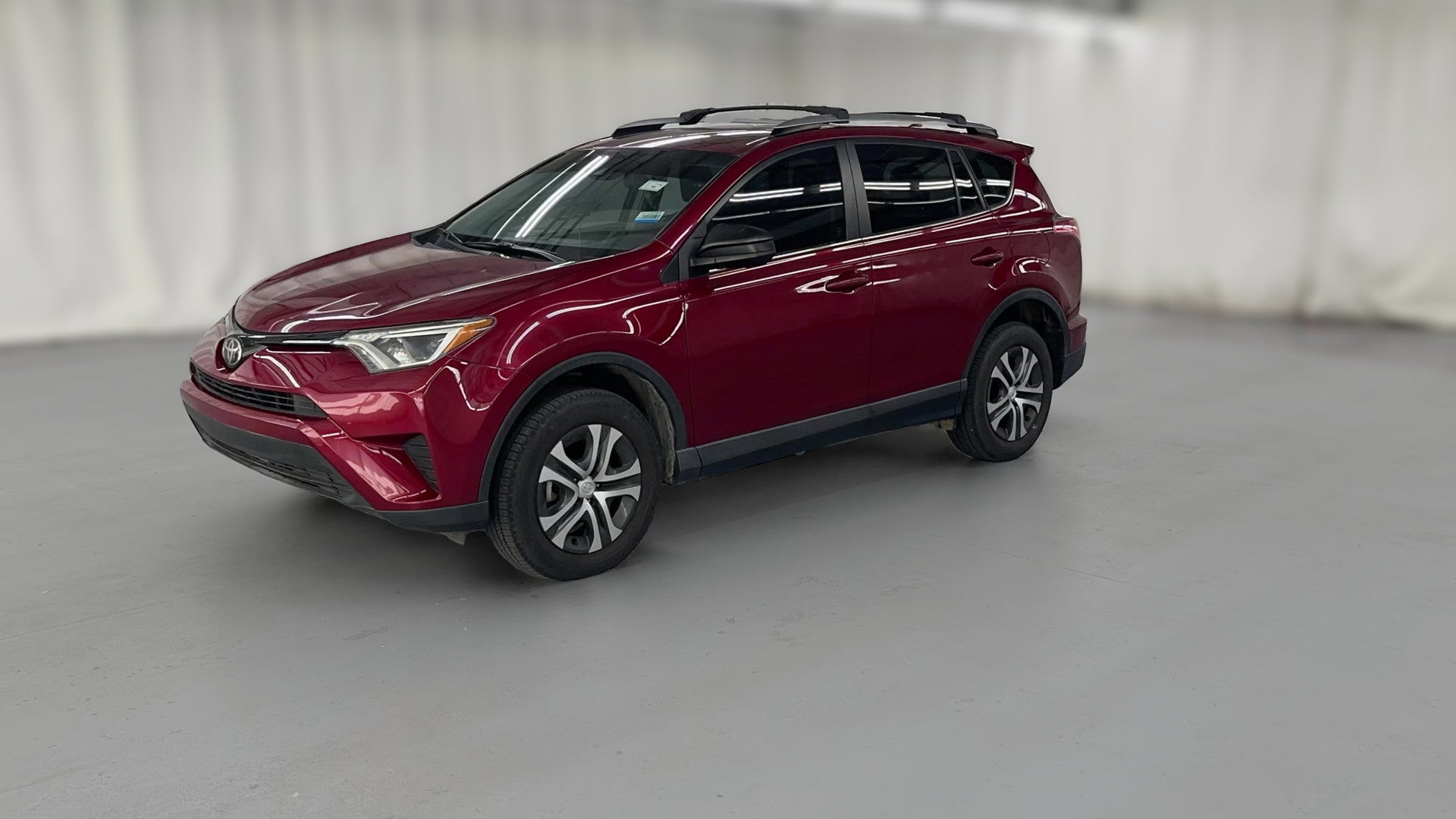 2018 Toyota RAV4 vehicle photo