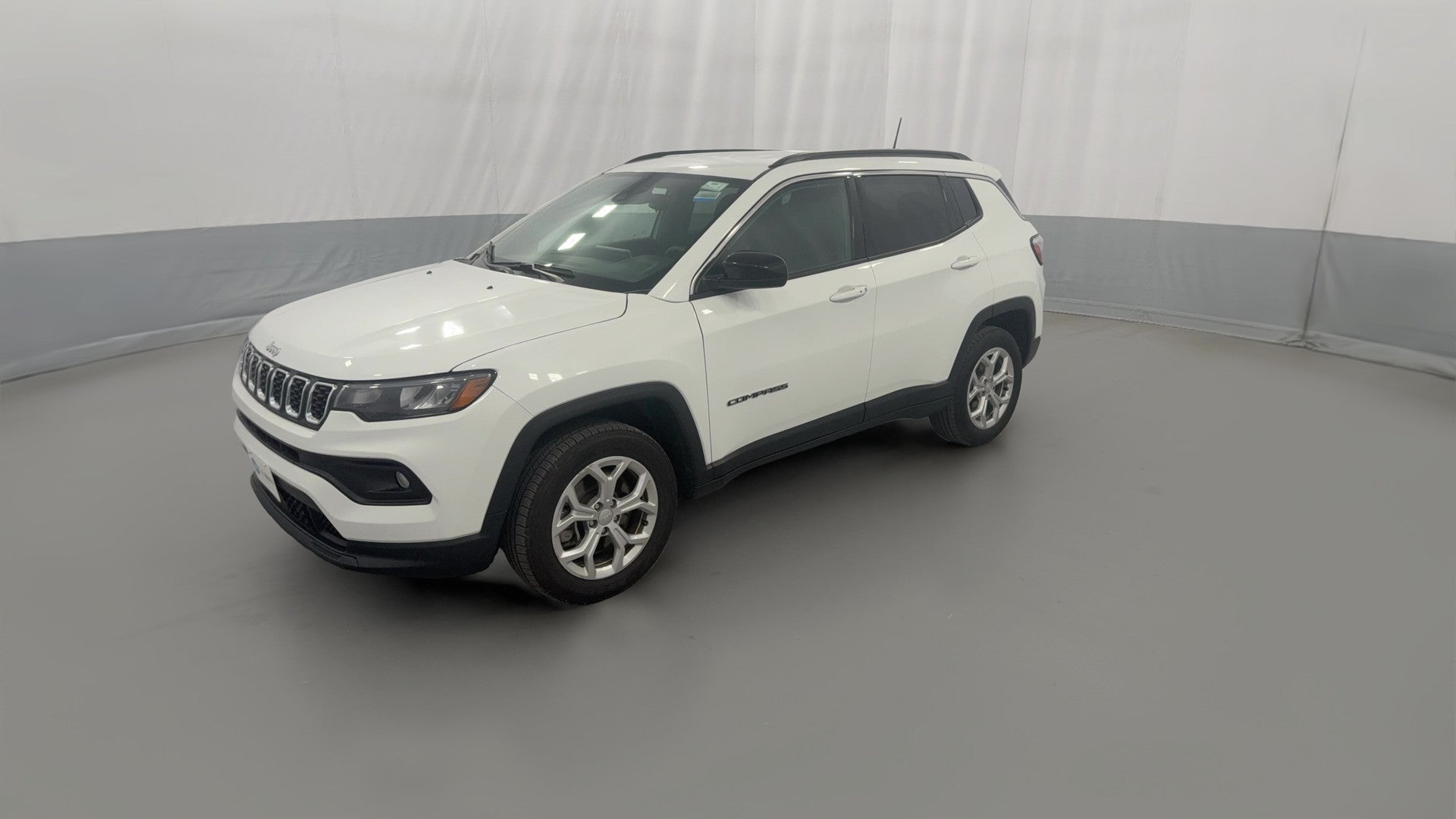 2024 Jeep Compass vehicle photo