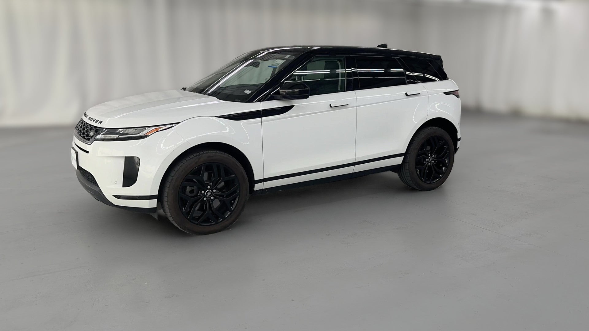2020 Land Rover Range Rover Evoque vehicle photo