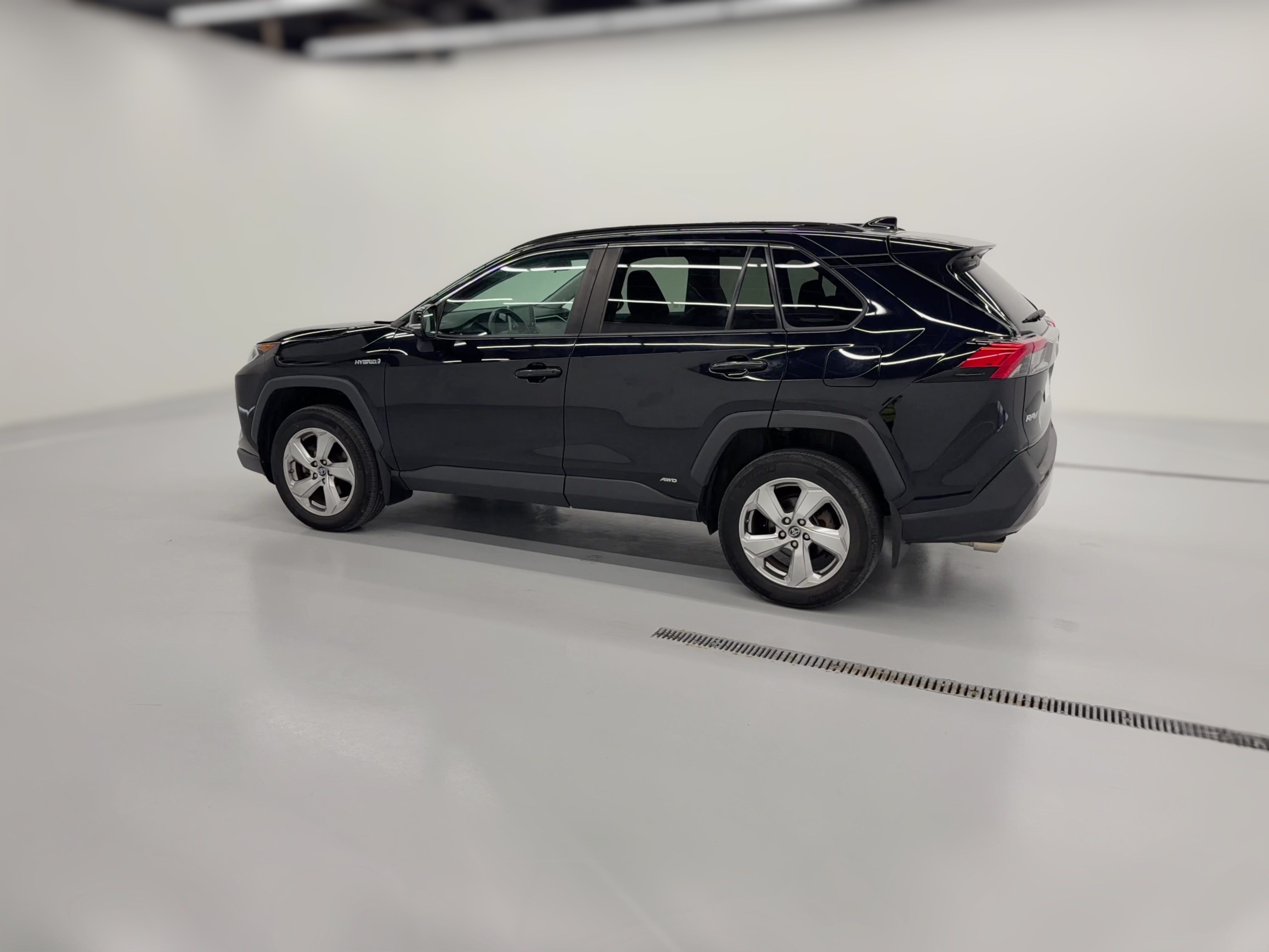 2019 Toyota RAV4 Limited - Photo 32