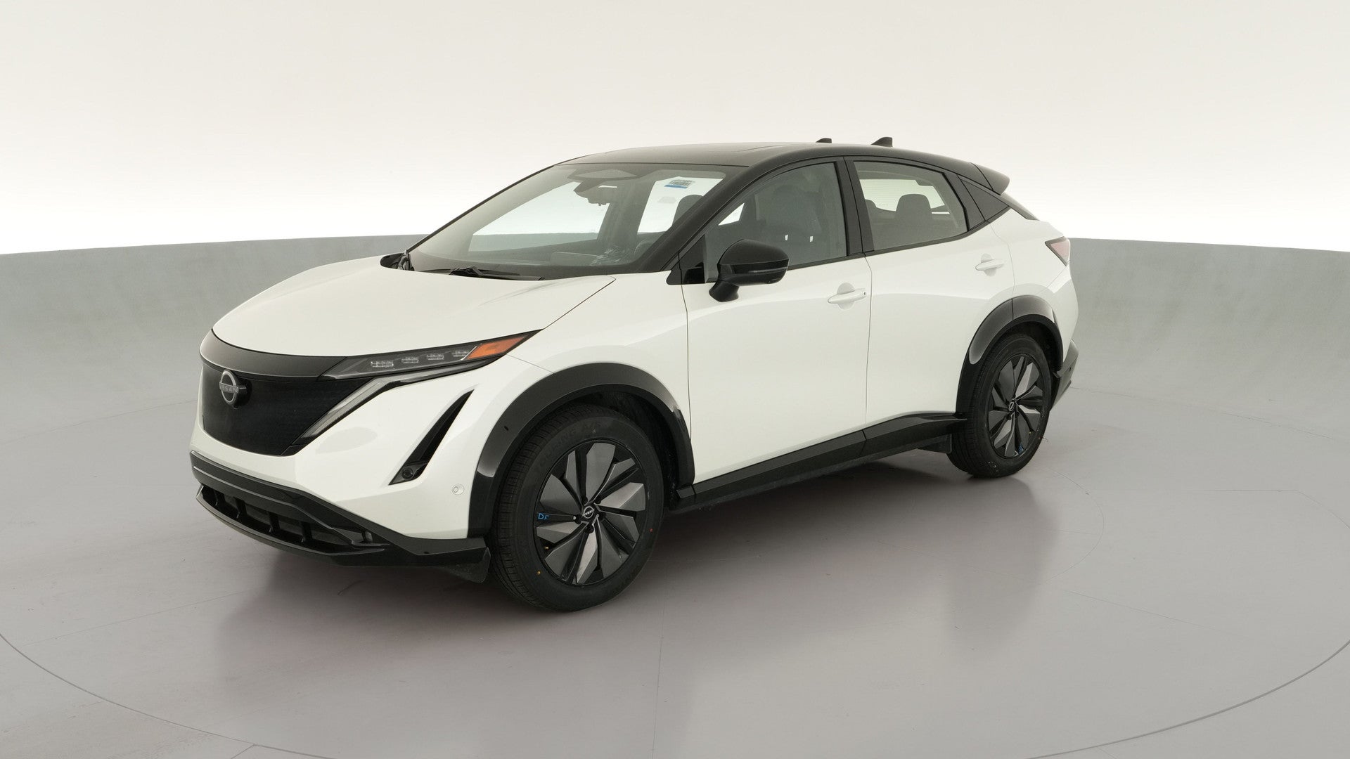 2024 Nissan ARIYA vehicle photo