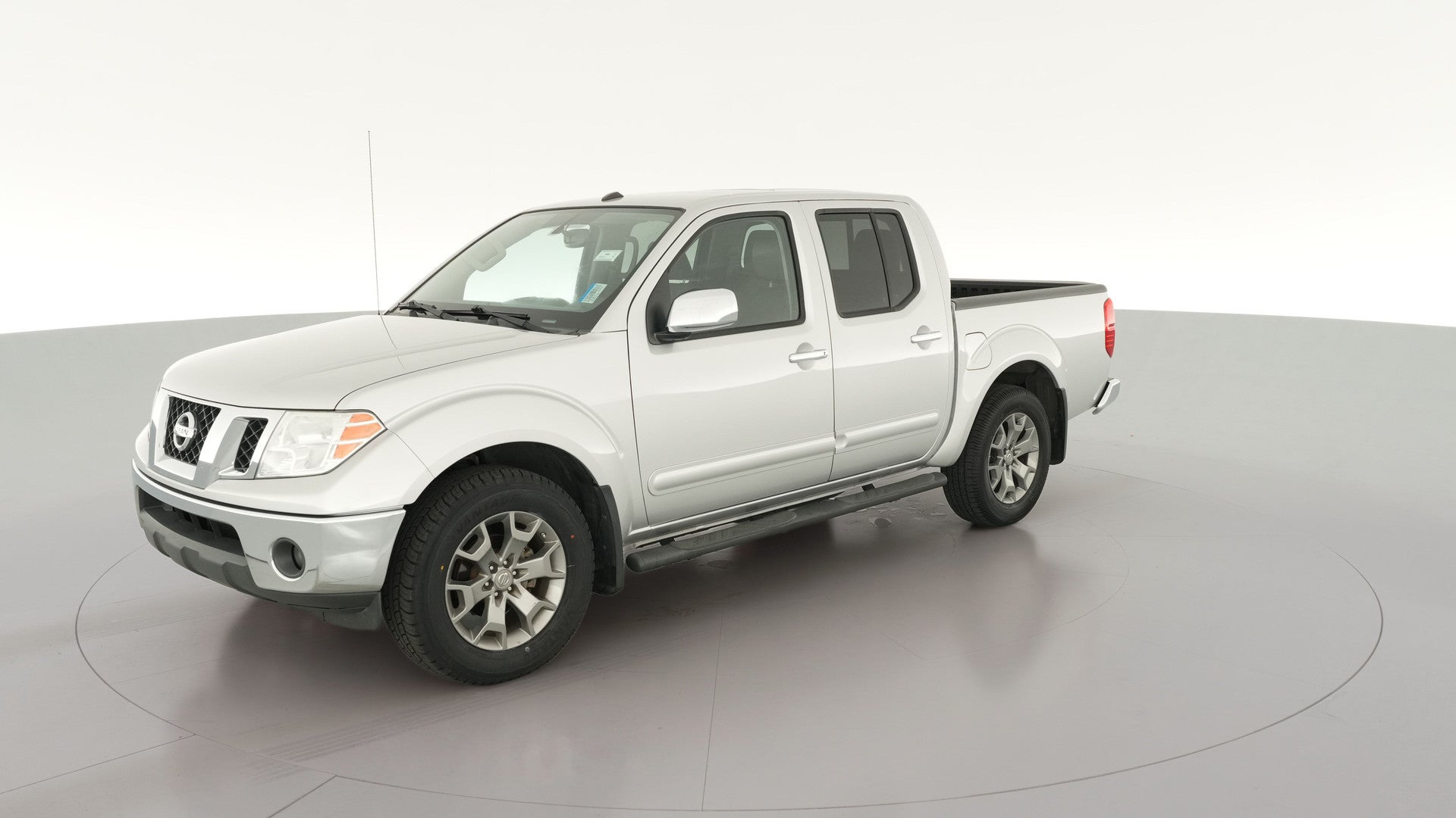 2019 Nissan Frontier Crew Cab vehicle photo