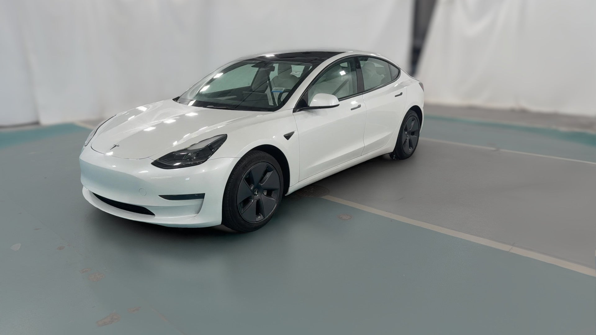 2023 Tesla Model 3 vehicle photo