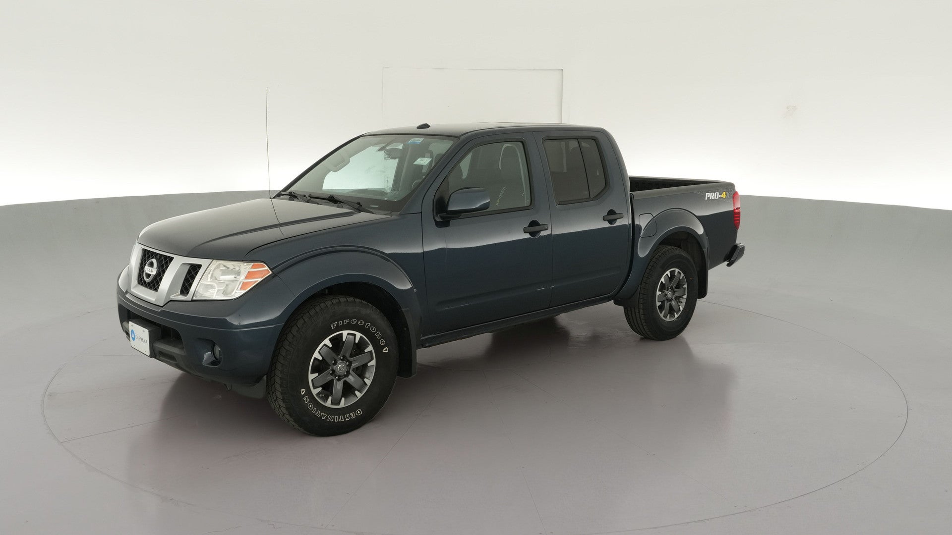 2018 Nissan Frontier Crew Cab vehicle photo