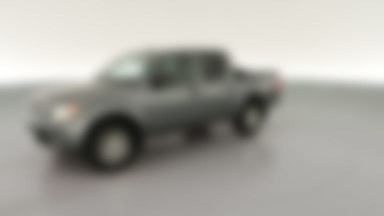 2018 Nissan Frontier Crew Cab vehicle photo