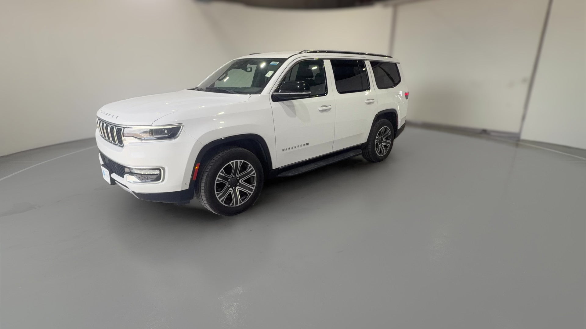 2024 Jeep Wagoneer vehicle photo