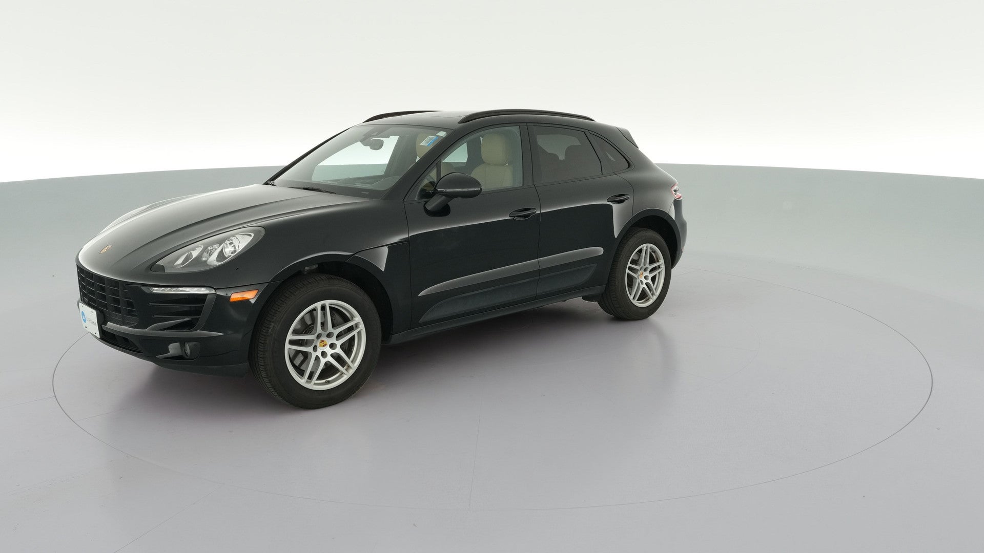2018 Porsche Macan vehicle photo