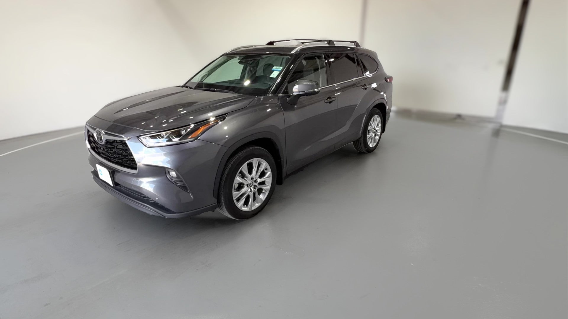 2025 Toyota Highlander vehicle photo