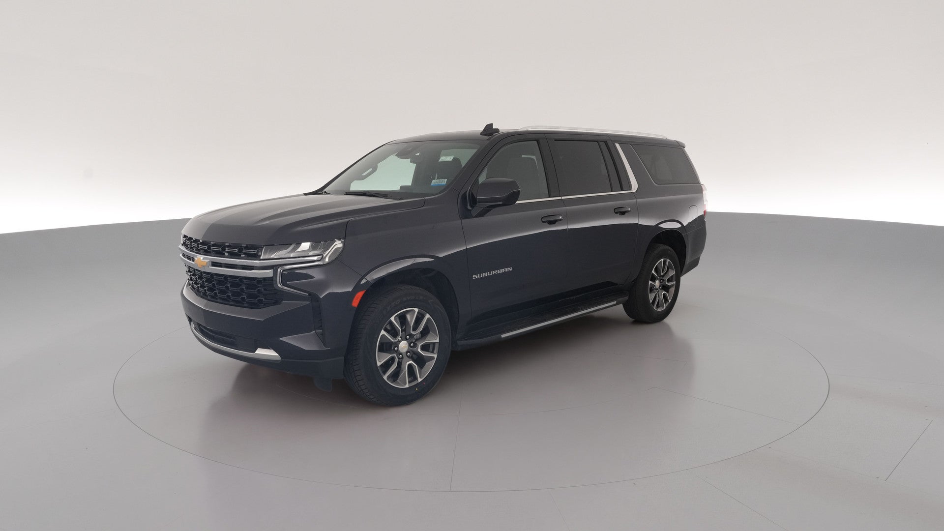 2023 Chevrolet Suburban vehicle photo