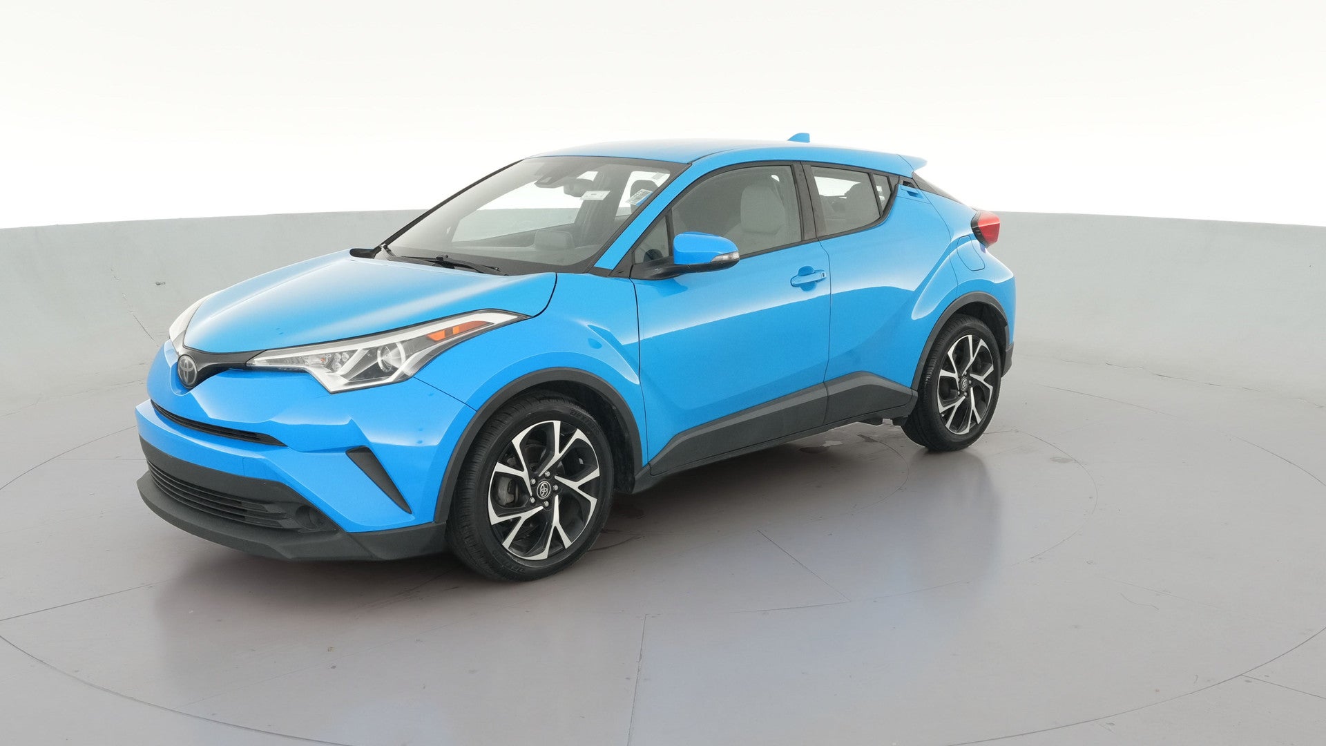 2019 Toyota C-HR vehicle photo