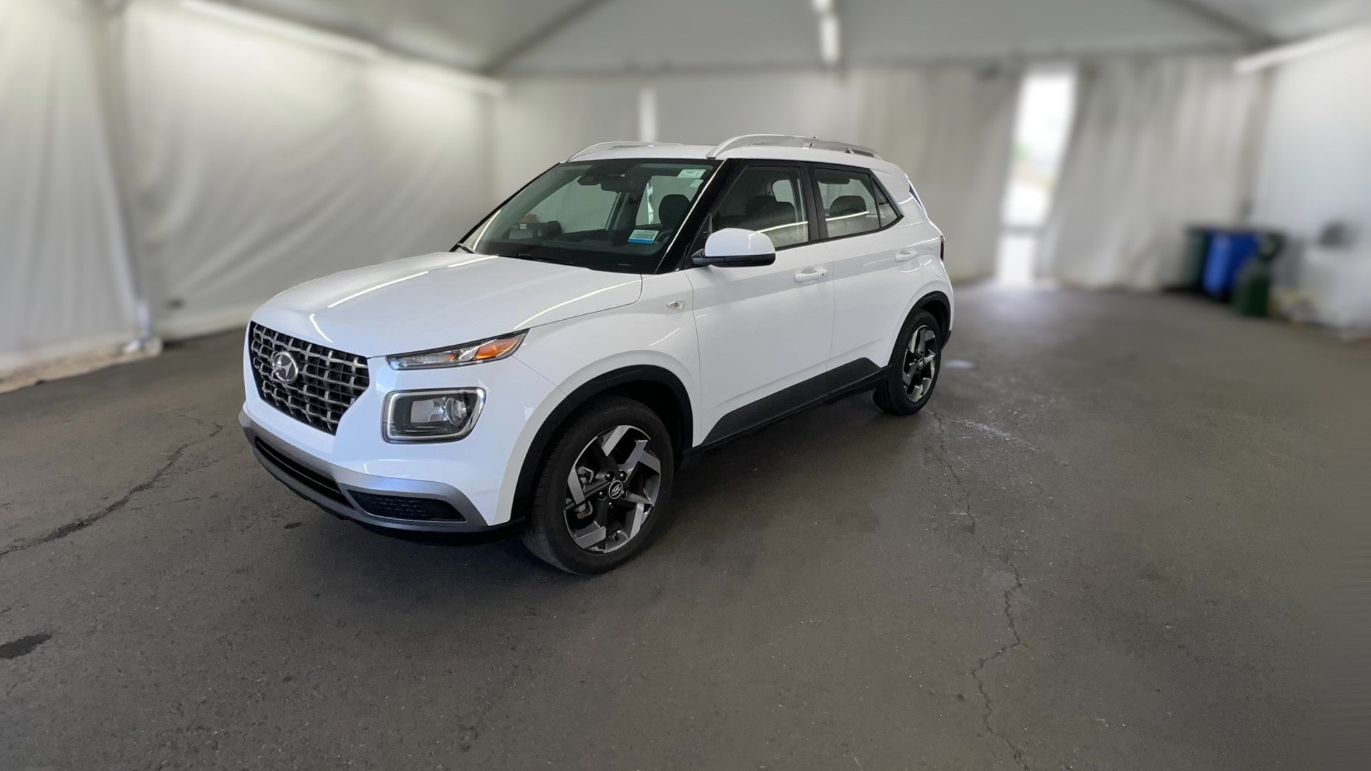 2025 Hyundai Venue vehicle photo