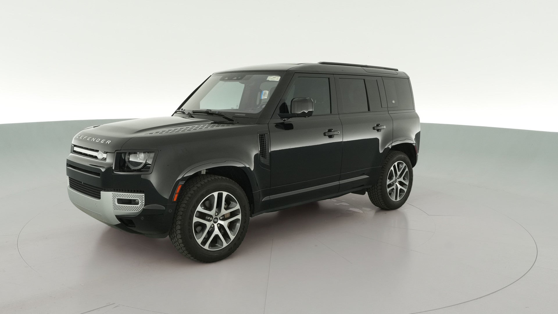 2022 Land Rover Defender 110 vehicle photo