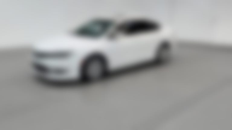 2017 Chrysler 200 vehicle photo