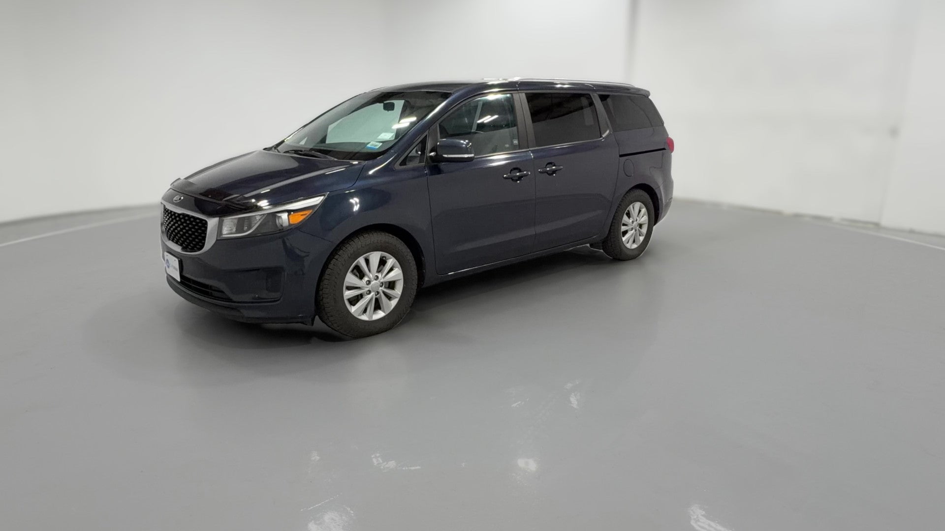 2016 Kia Sedona vehicle photo