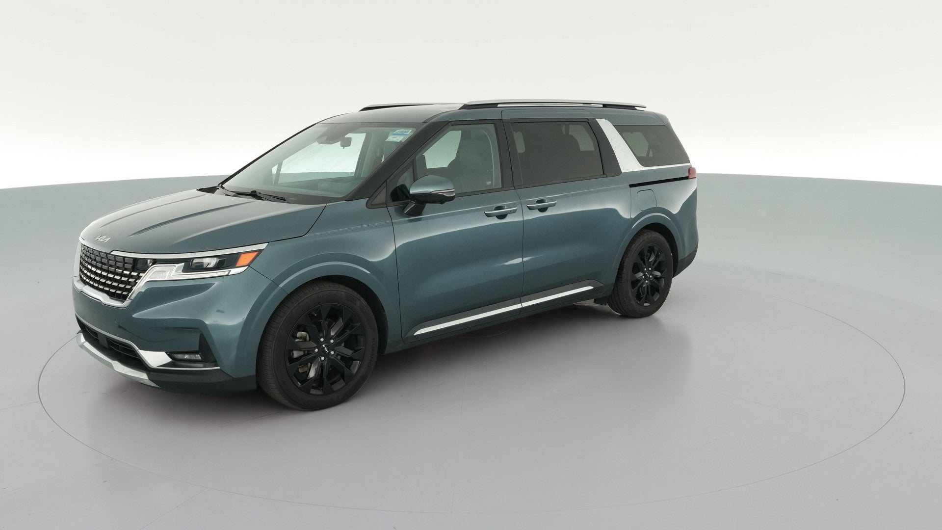 2022 Kia Carnival vehicle photo