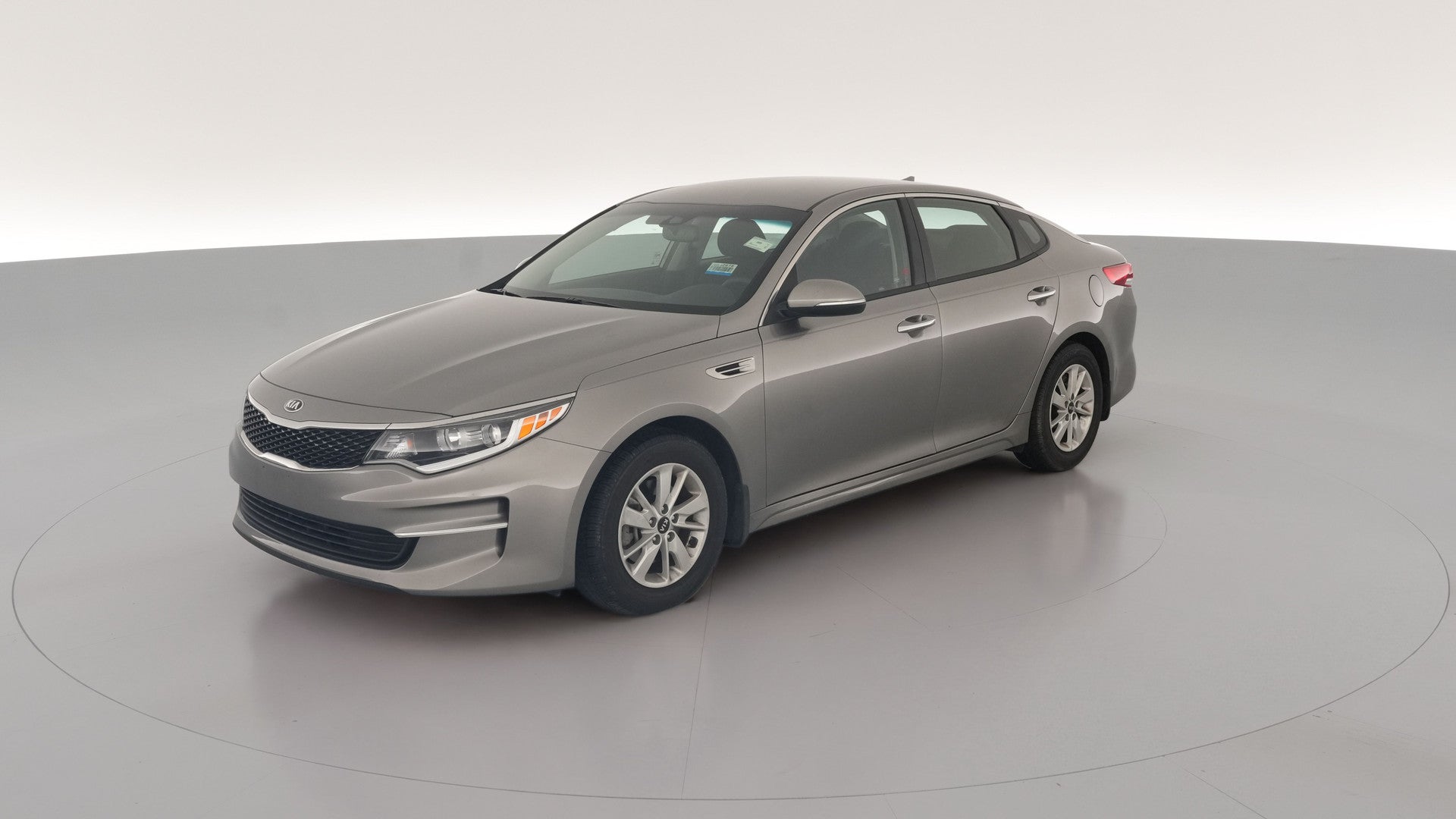 2018 Kia Optima vehicle photo