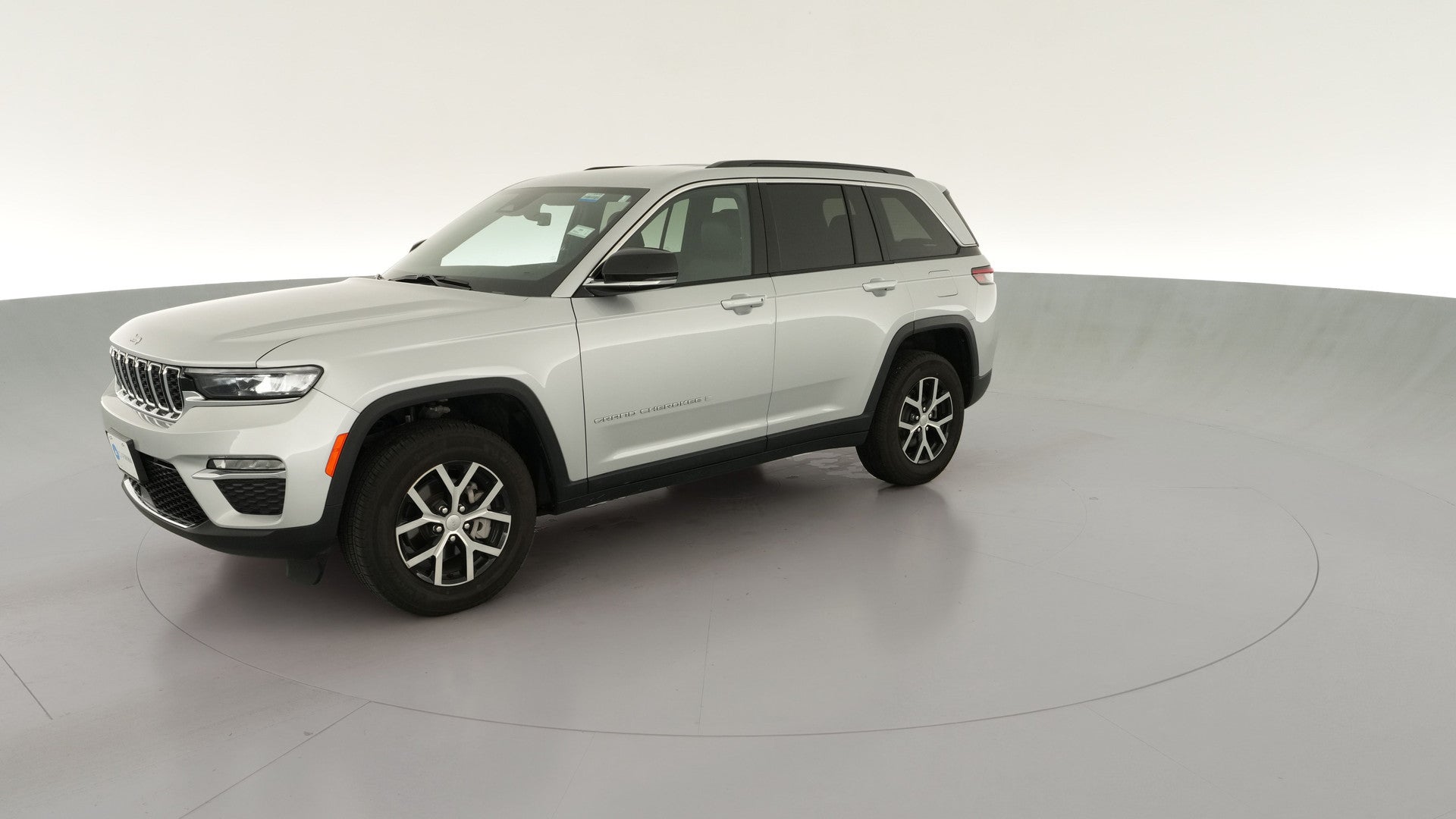 2025 Jeep Grand Cherokee vehicle photo