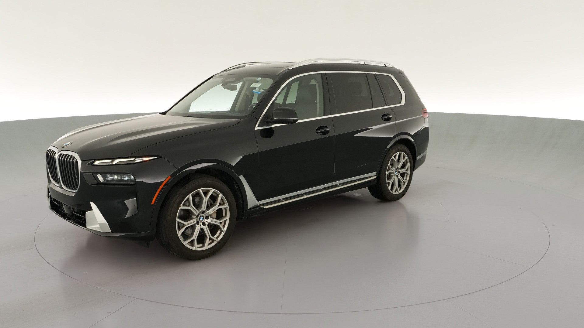 2025 BMW X7 vehicle photo