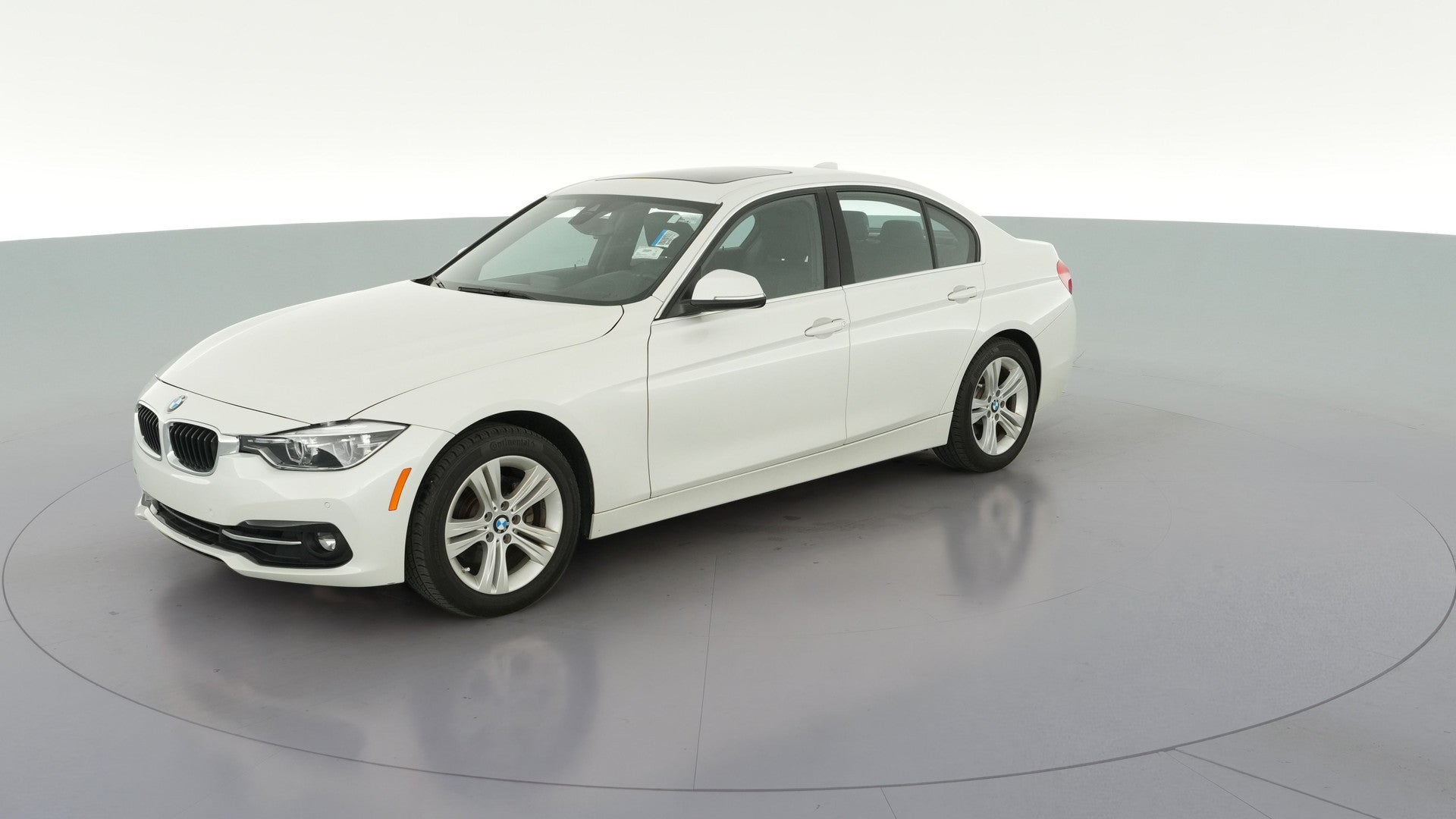 2018 BMW 3 Series vehicle photo