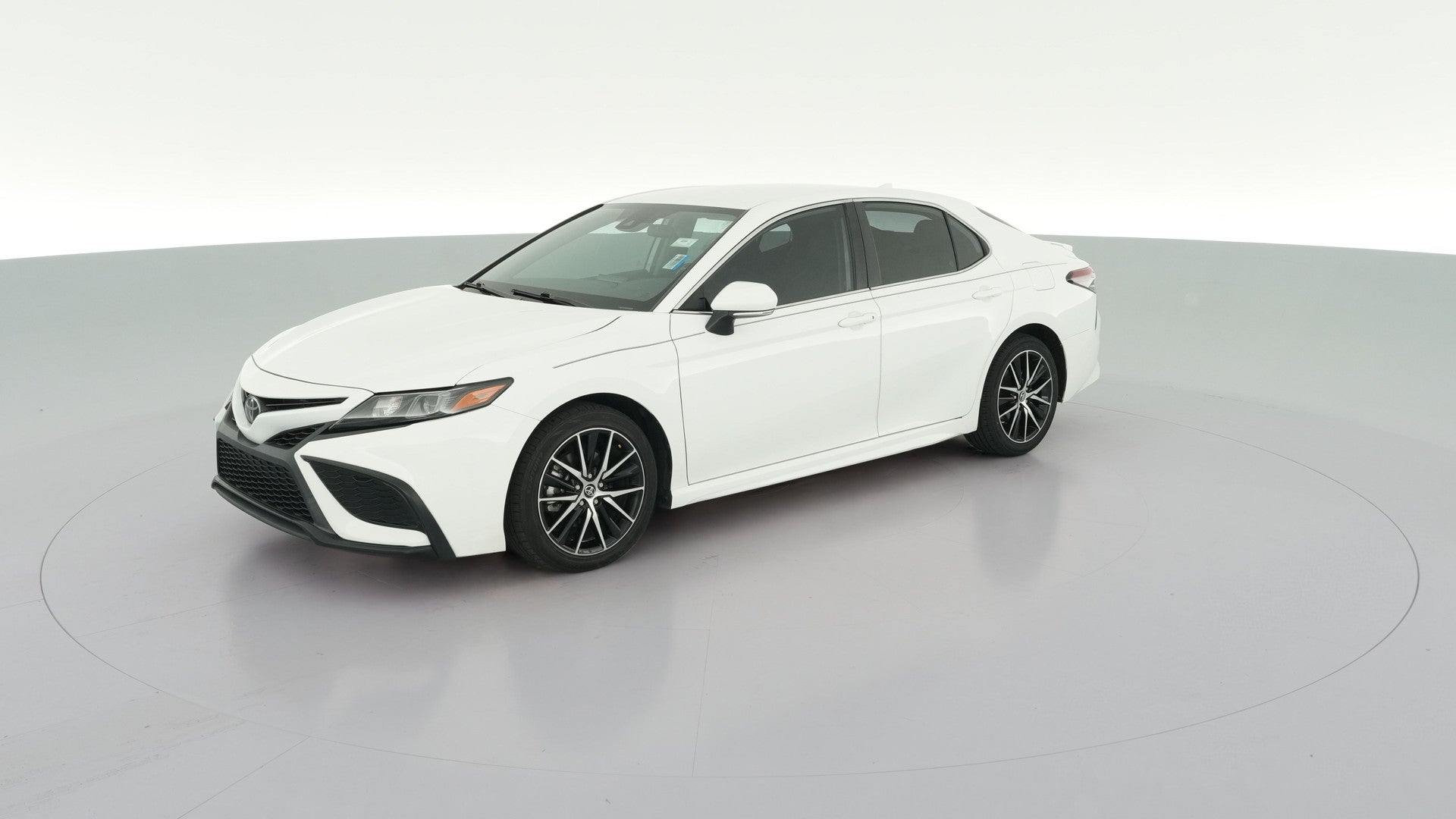 2024 Toyota Camry vehicle photo
