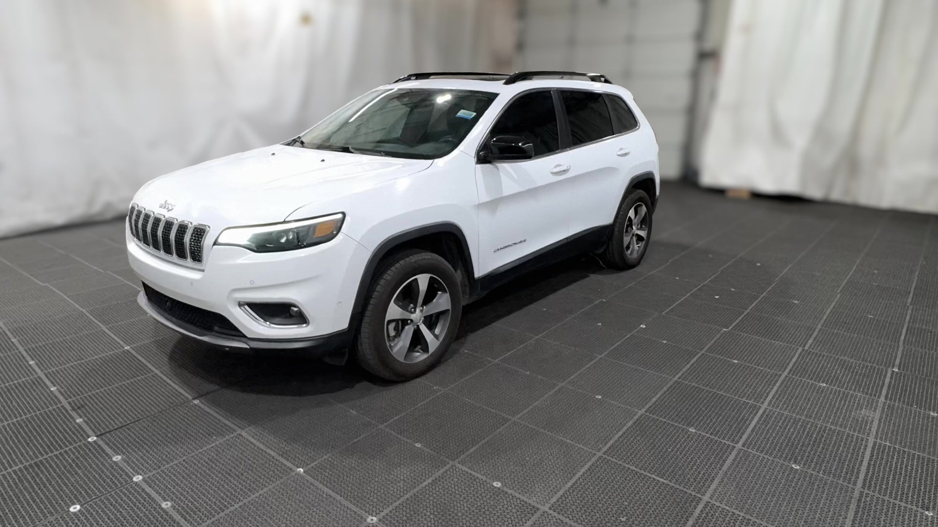 2022 Jeep Cherokee vehicle photo