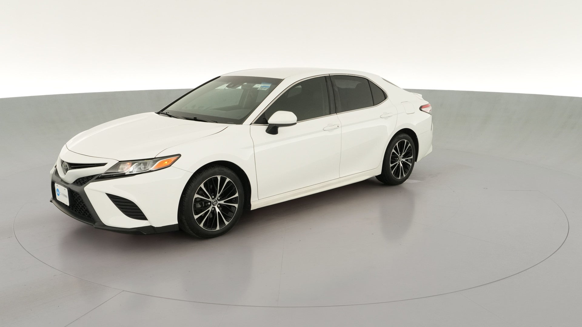 2018 Toyota Camry vehicle photo