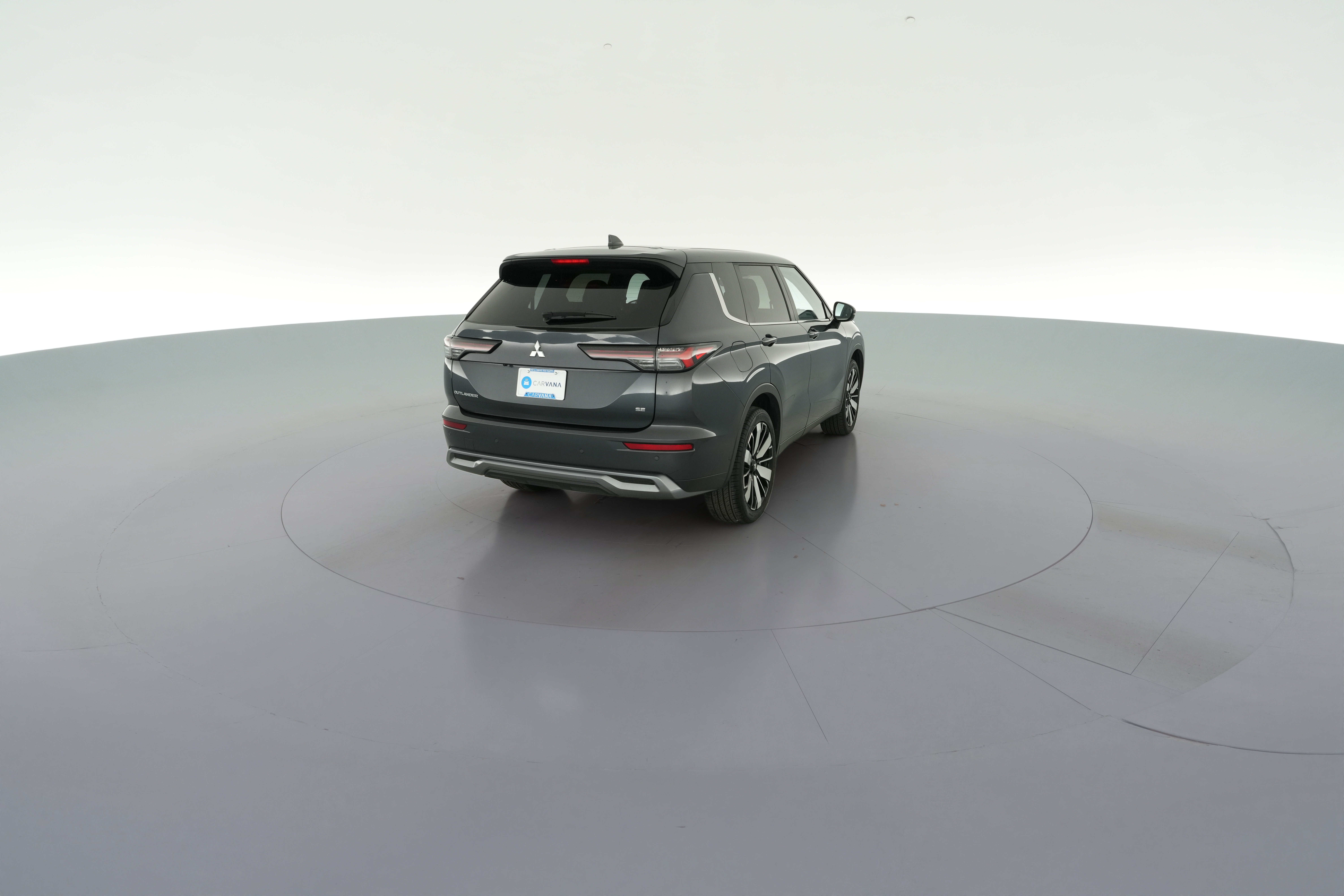 2025 Mitsubishi Outlander SE - Photo 36