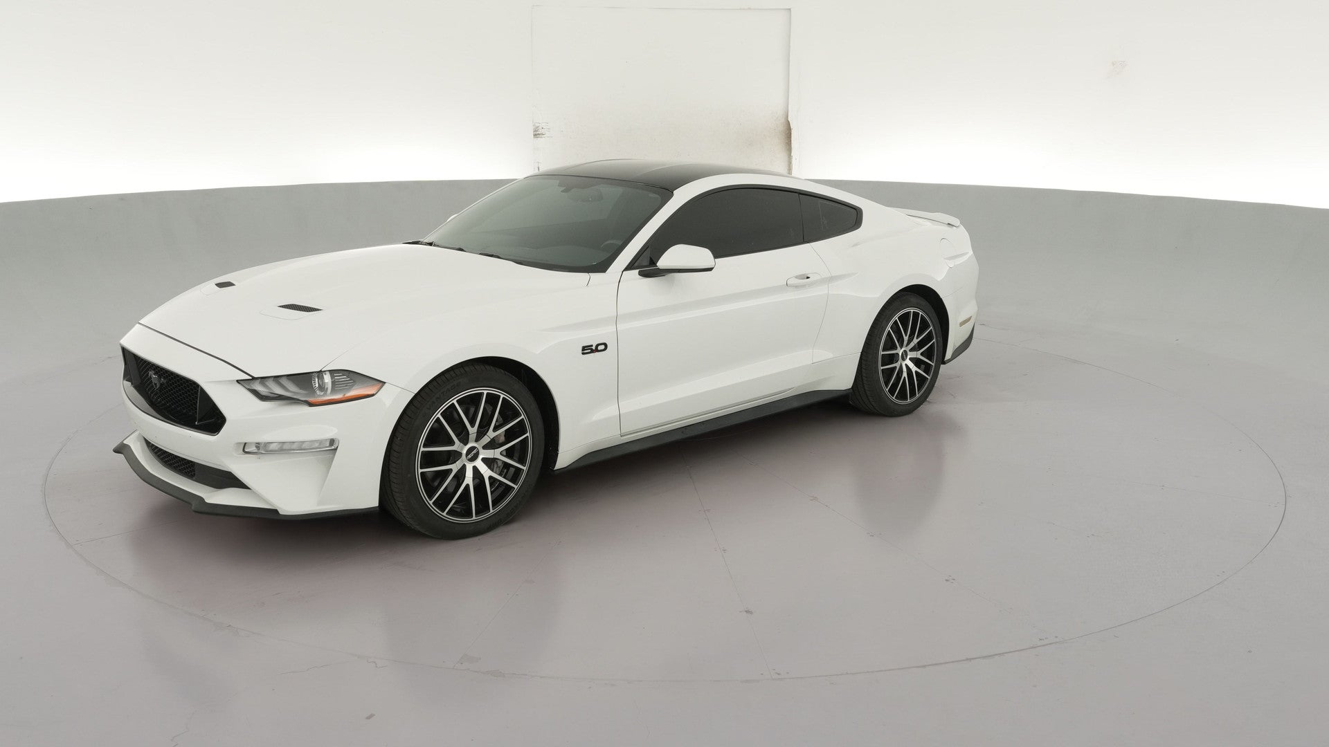 2018 Ford Mustang vehicle photo