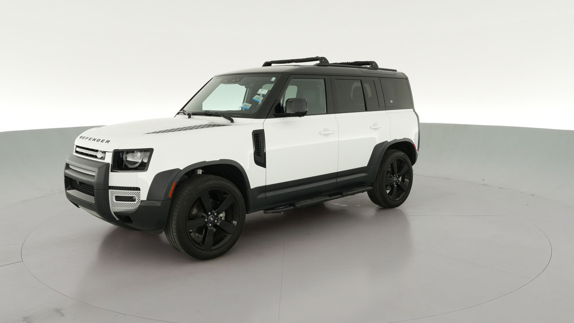 2024 Land Rover Defender 110 vehicle photo