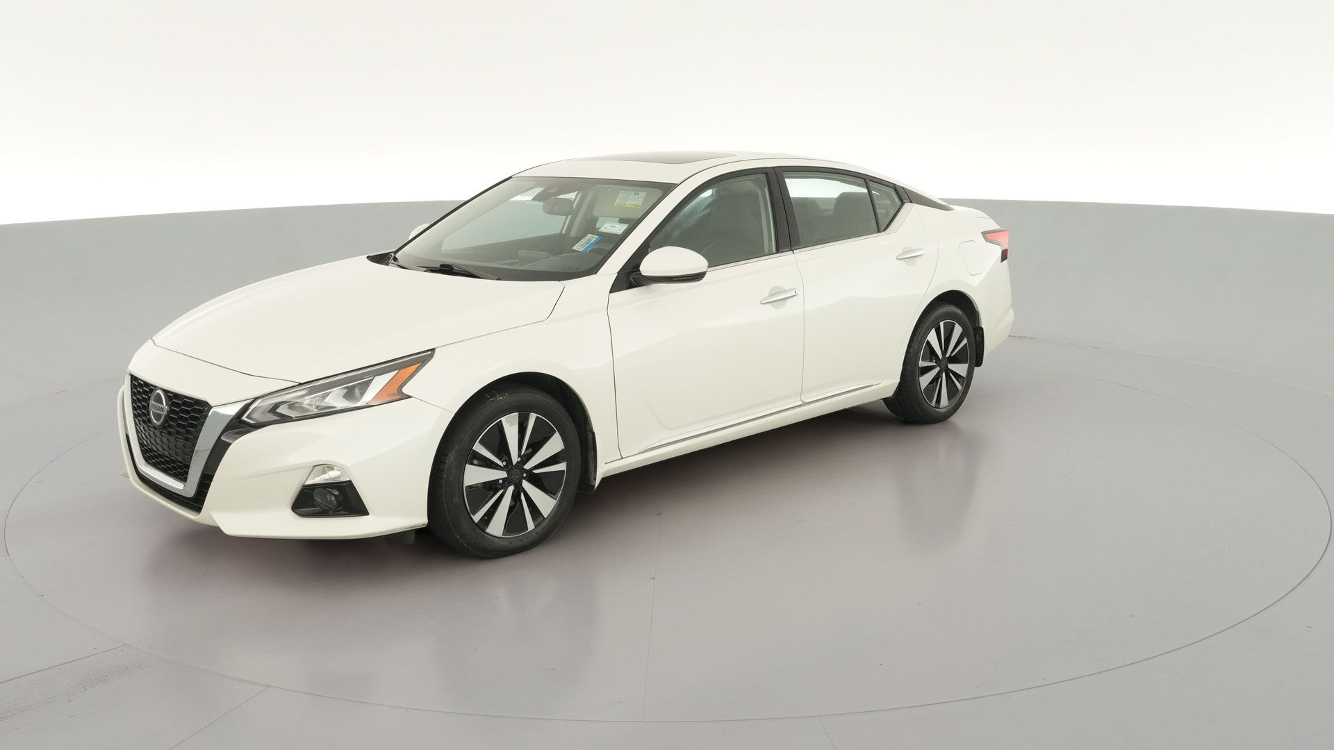 2019 Nissan Altima vehicle photo