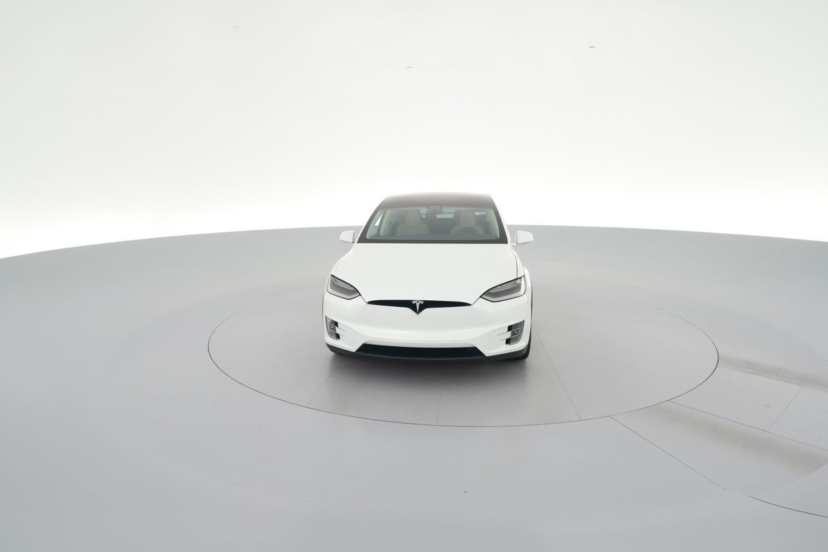 2017 Tesla Model X 100D Long Range in Pearl White Multi-coat — 360° view 1