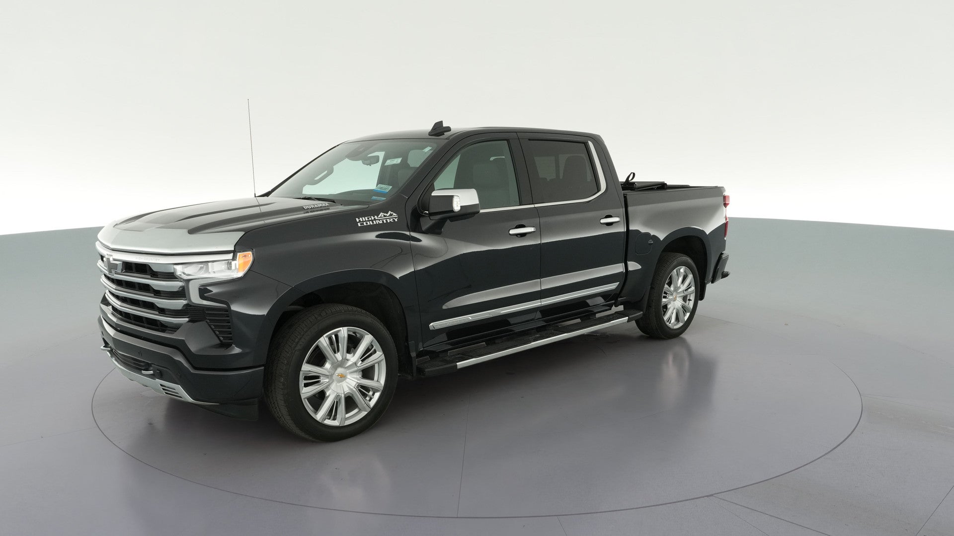 2024 Chevrolet Silverado 1500 Crew Cab vehicle photo