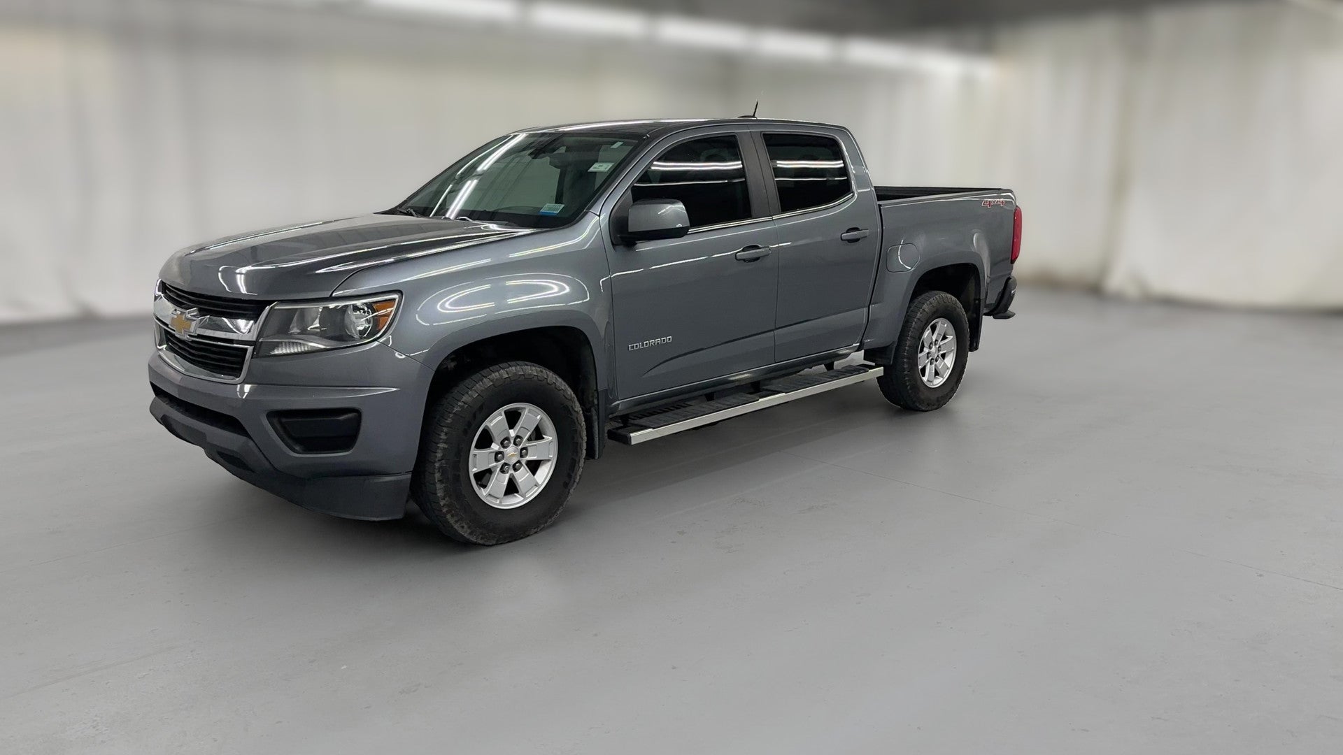 2019 Chevrolet Colorado Crew Cab vehicle photo