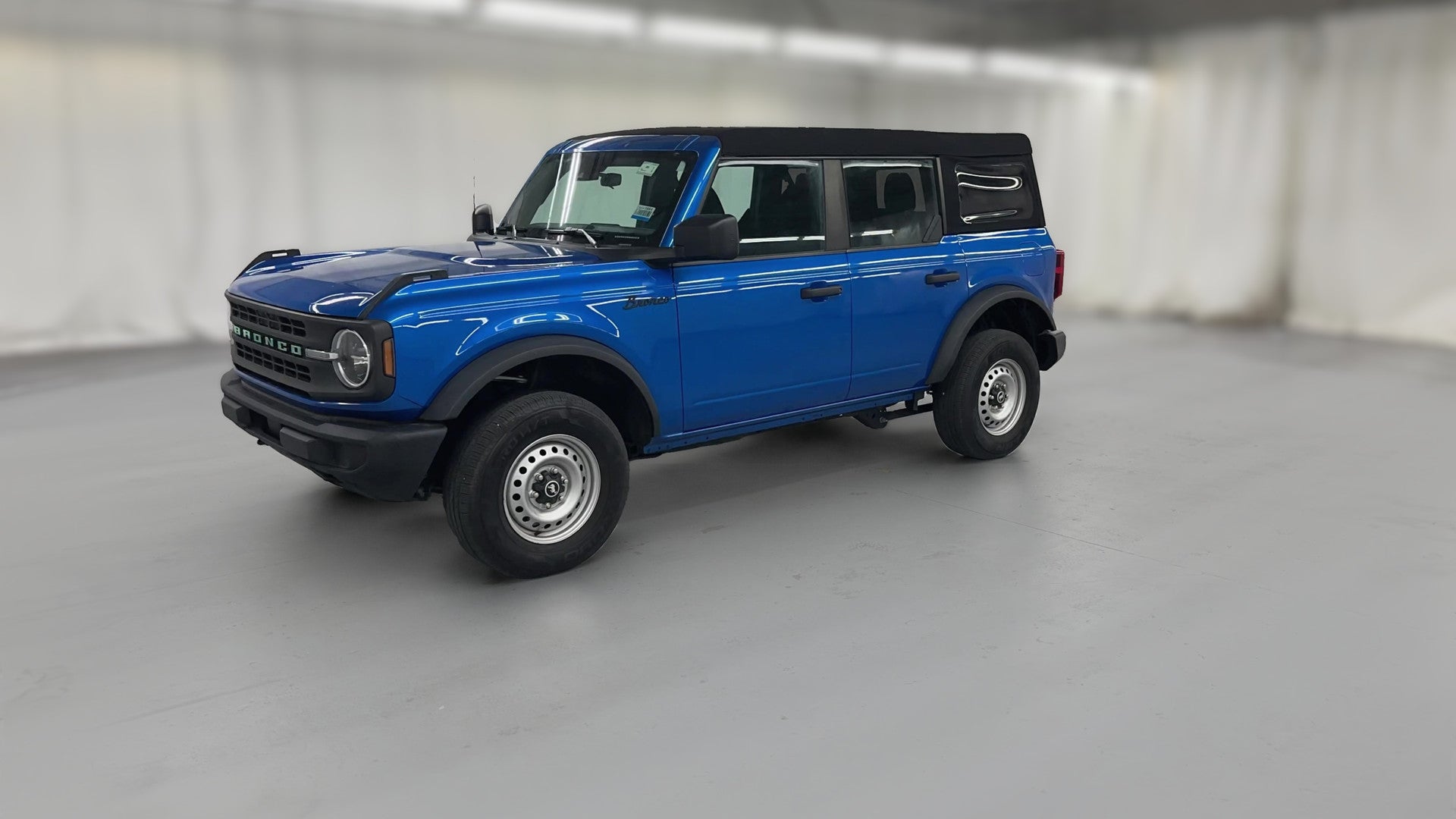 2023 Ford Bronco vehicle photo
