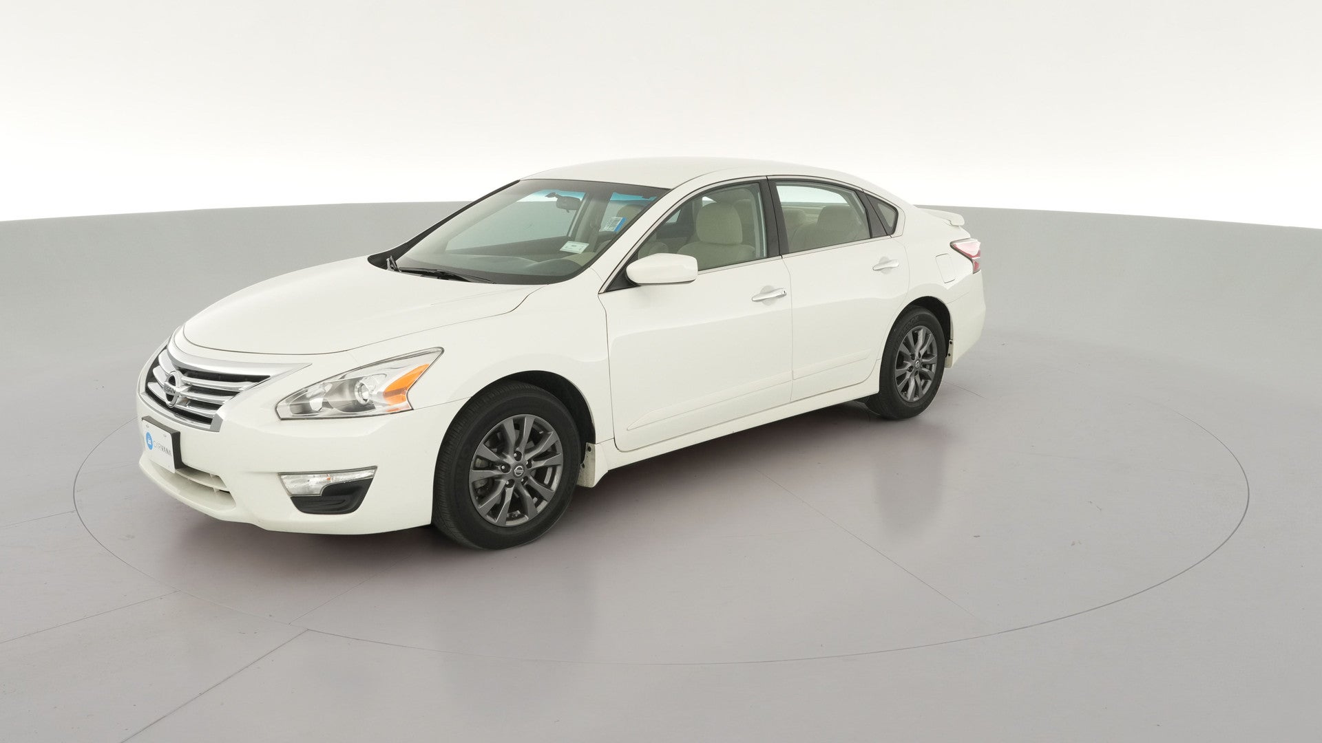 2015 Nissan Altima vehicle photo